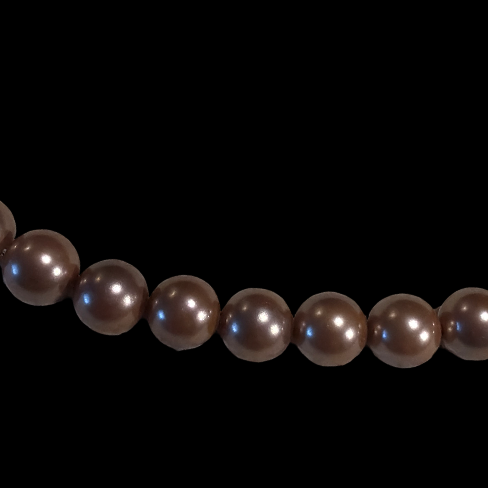 SMOKEY ROSE COSTUME PEARLS