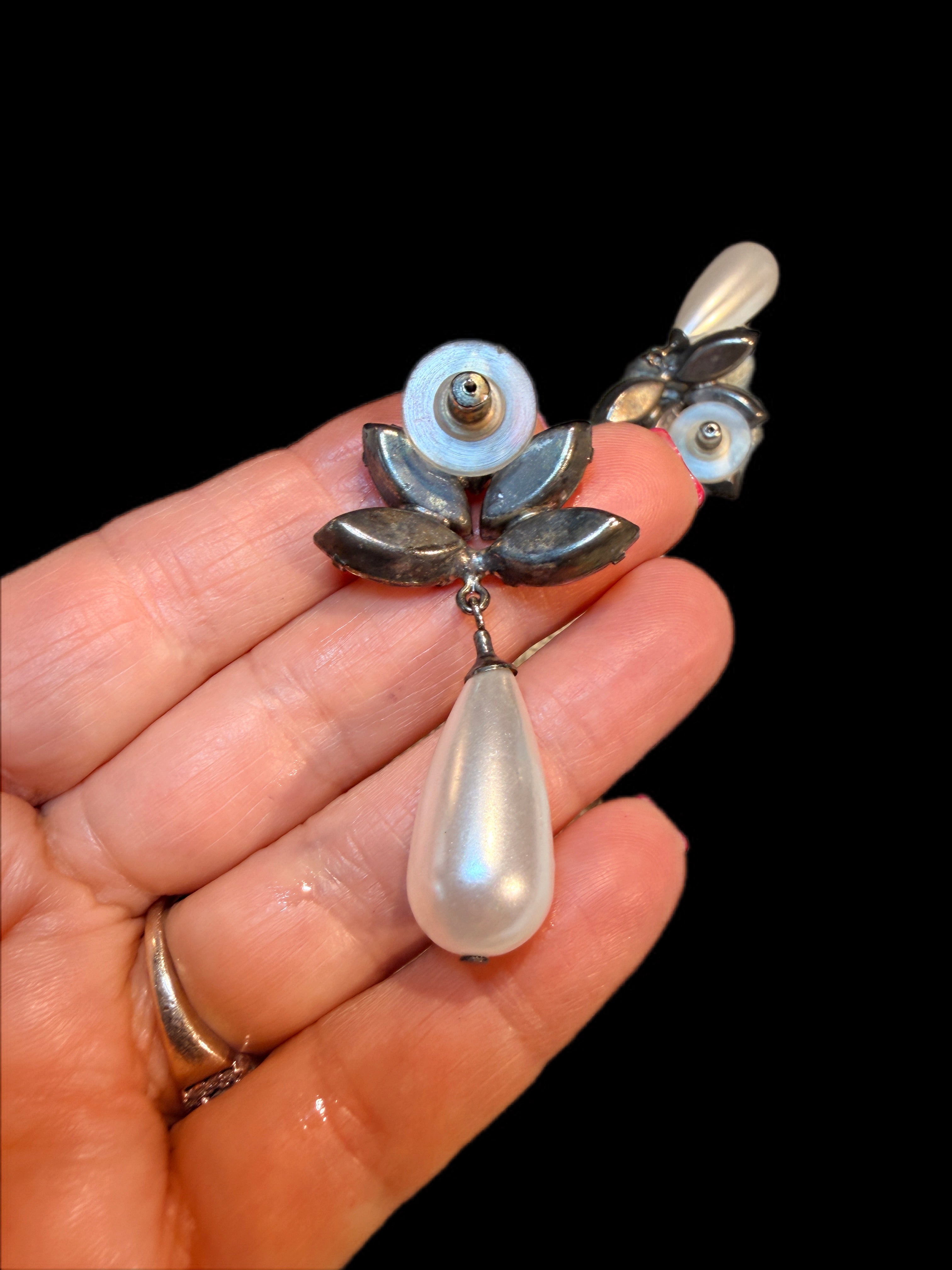 AB & PEARL EARRINGS