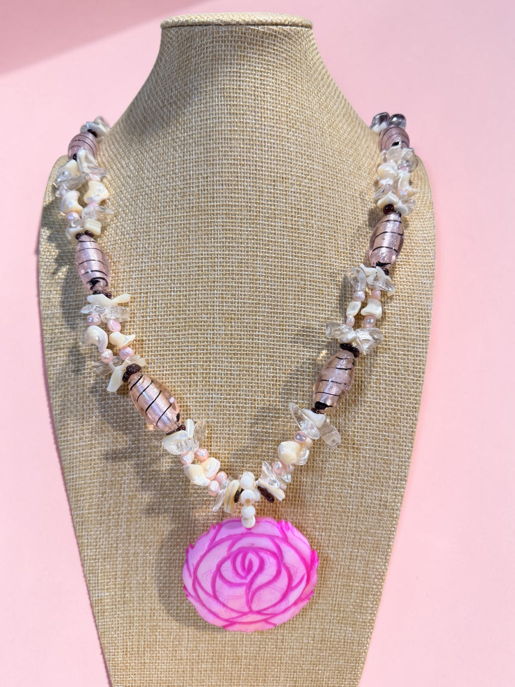PINK AND WHITE GLASS NECKLACE WITH SHELL PENDANT