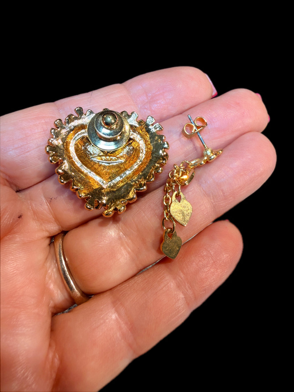 RED & GOLD HEART EARRINGS & PIN SET