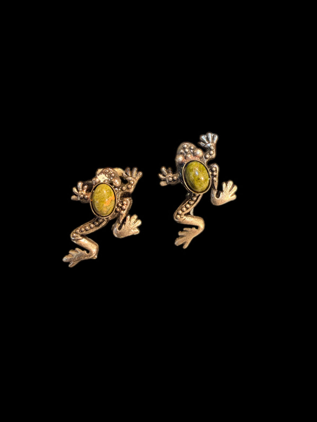 GREEN BEADED PEWTER FROG EARRINGS