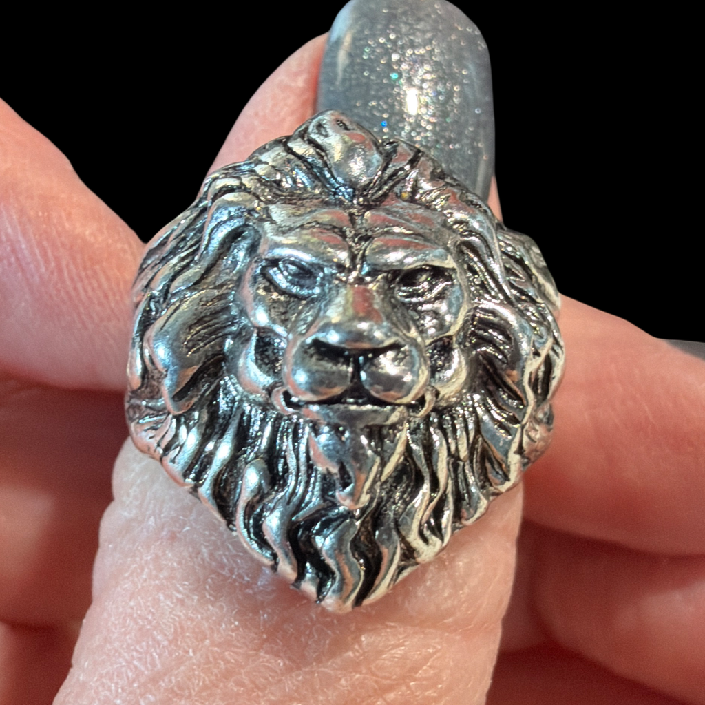 KING OF THE JUNGLE RING