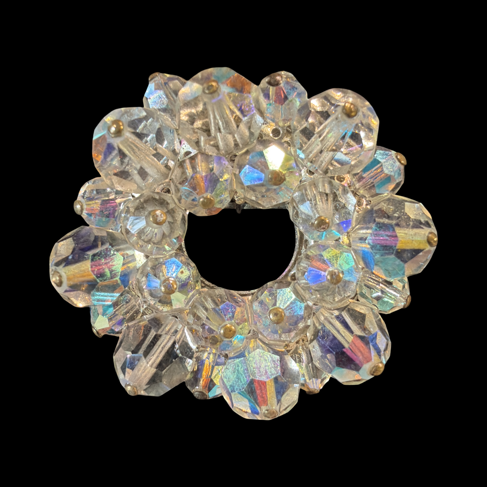 GLASS AB VINTAGE WREATH BROOCH