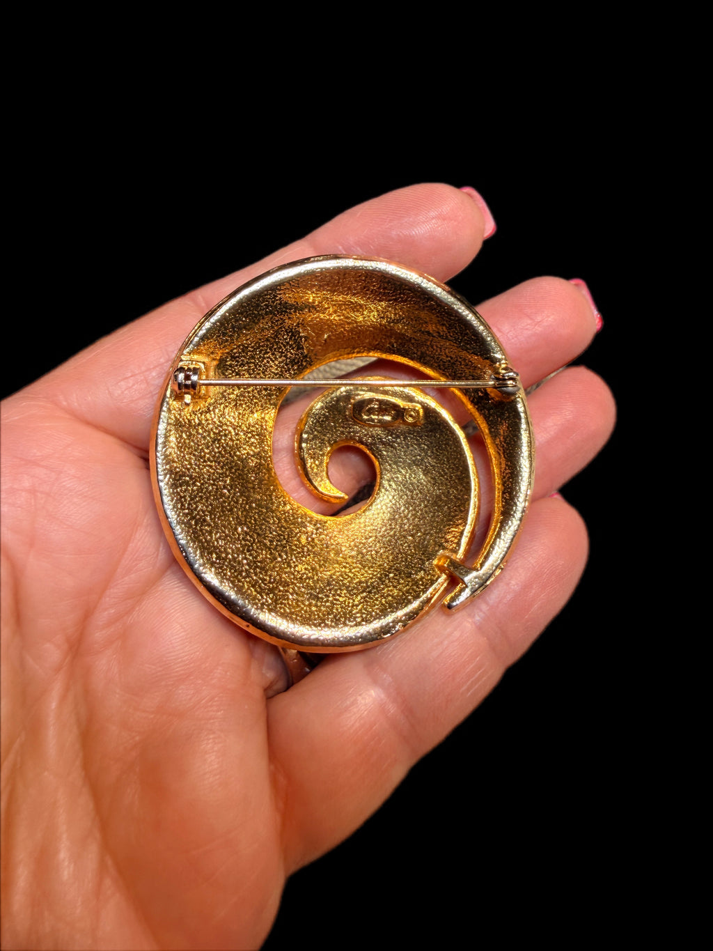 CAPRI SPIRAL GOLD BROOCH