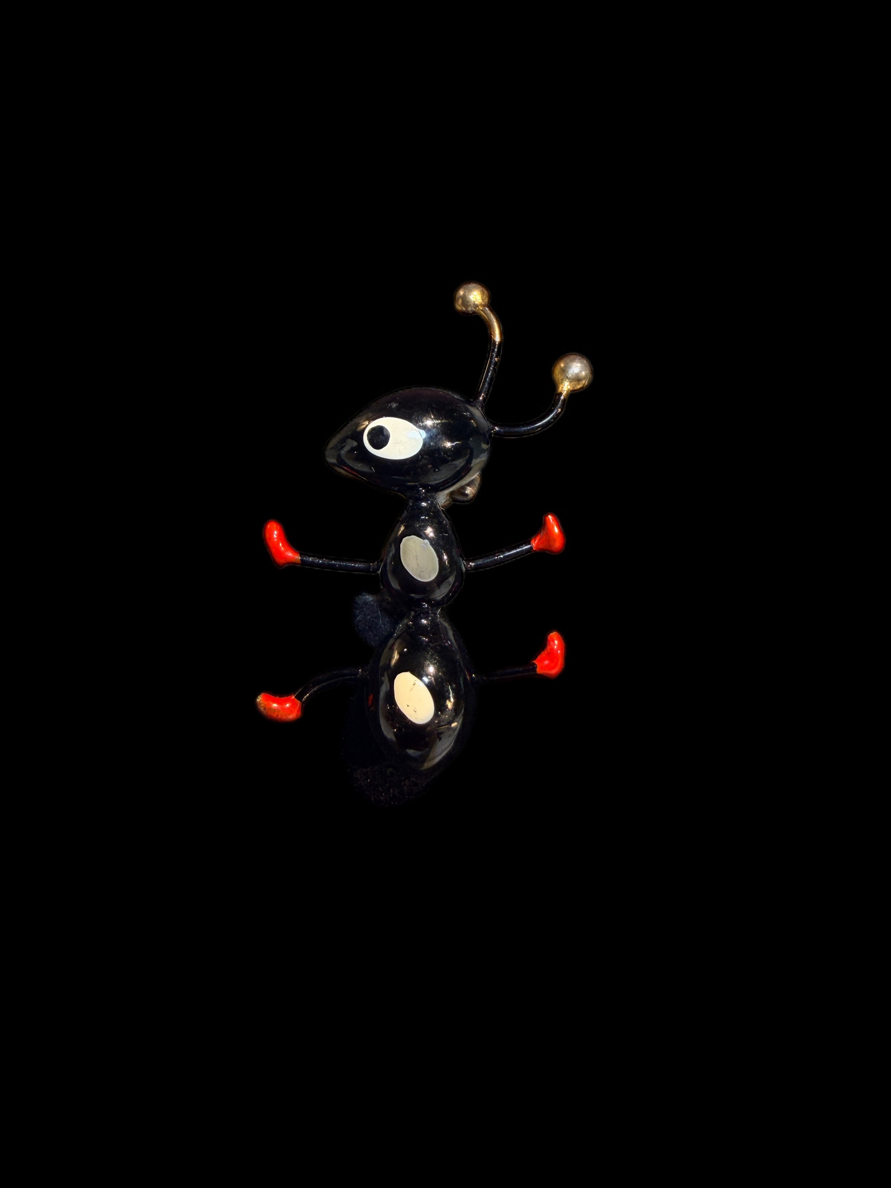 CUTE BLACK ANT BROOCH