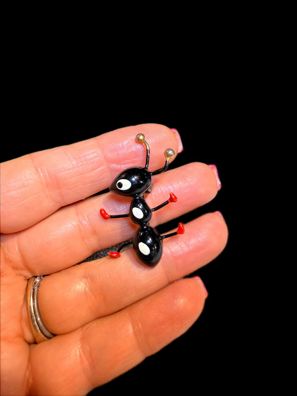 CUTE BLACK ANT BROOCH