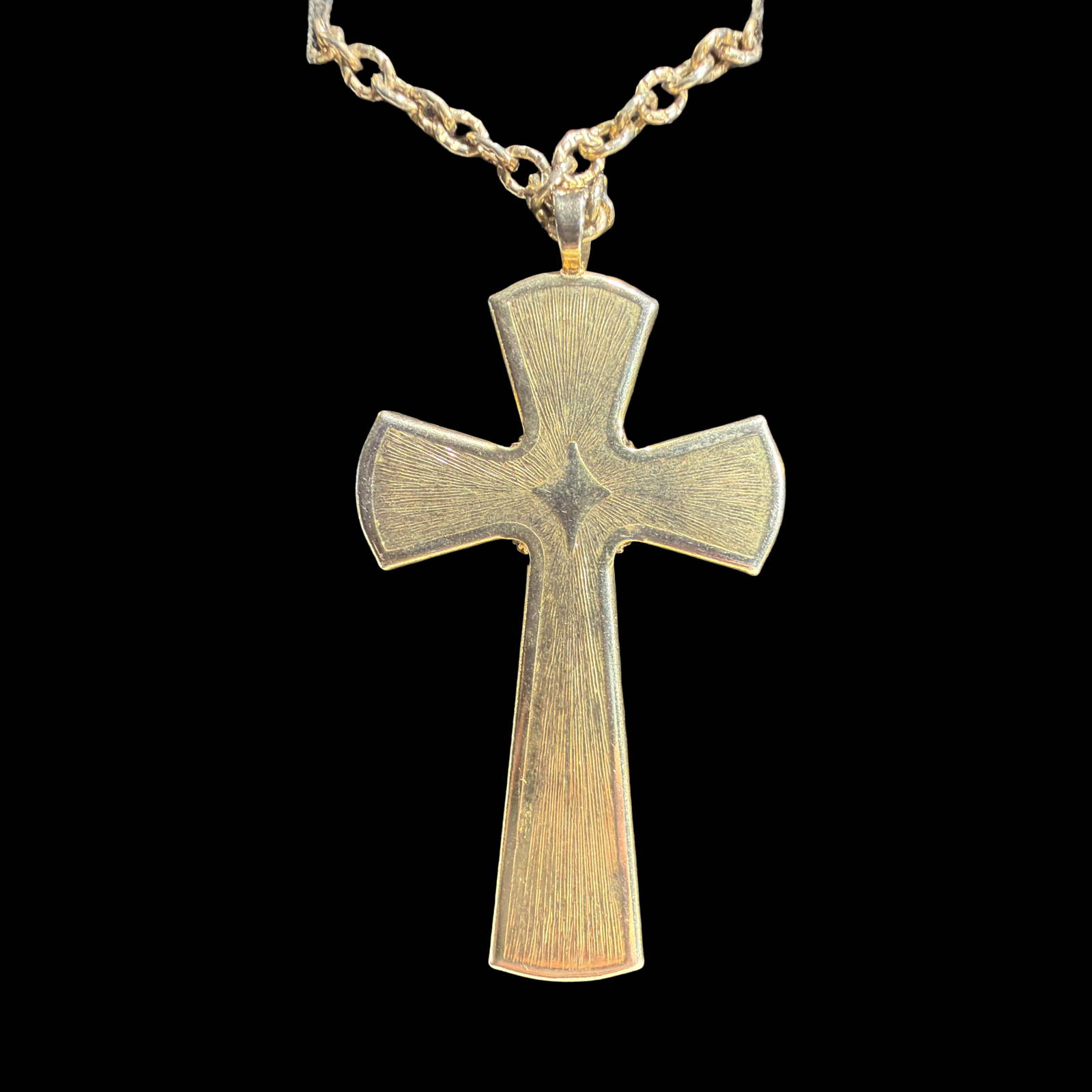 1970'S AVON JULIET CROSS NECKLACE