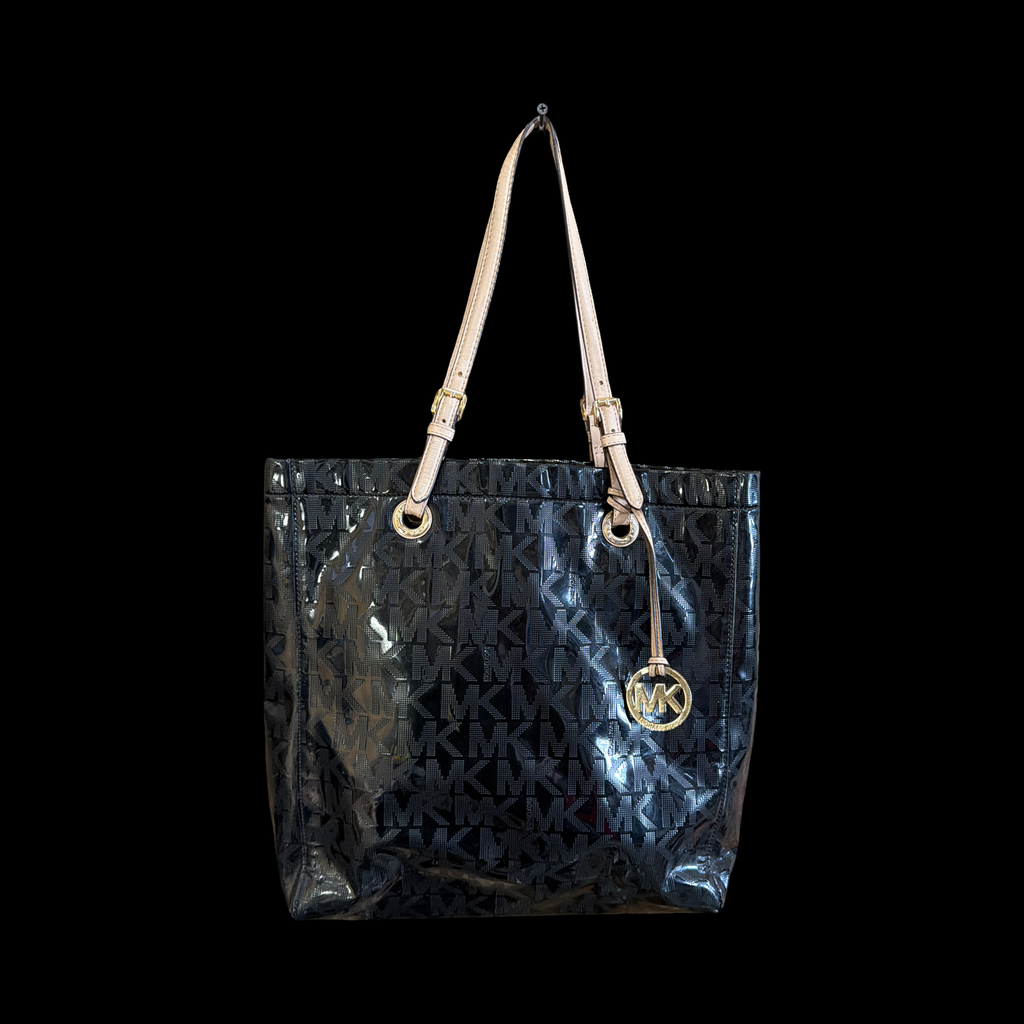 MICHAEL KORS BLACK PATENT LEATHER PURSE