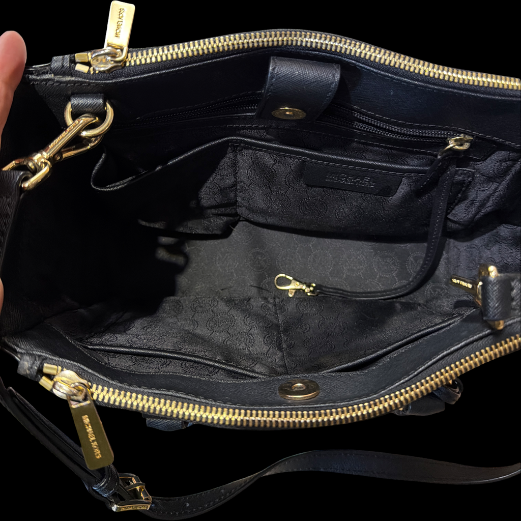 MICHAEL KORS SUTTON SATCHEL