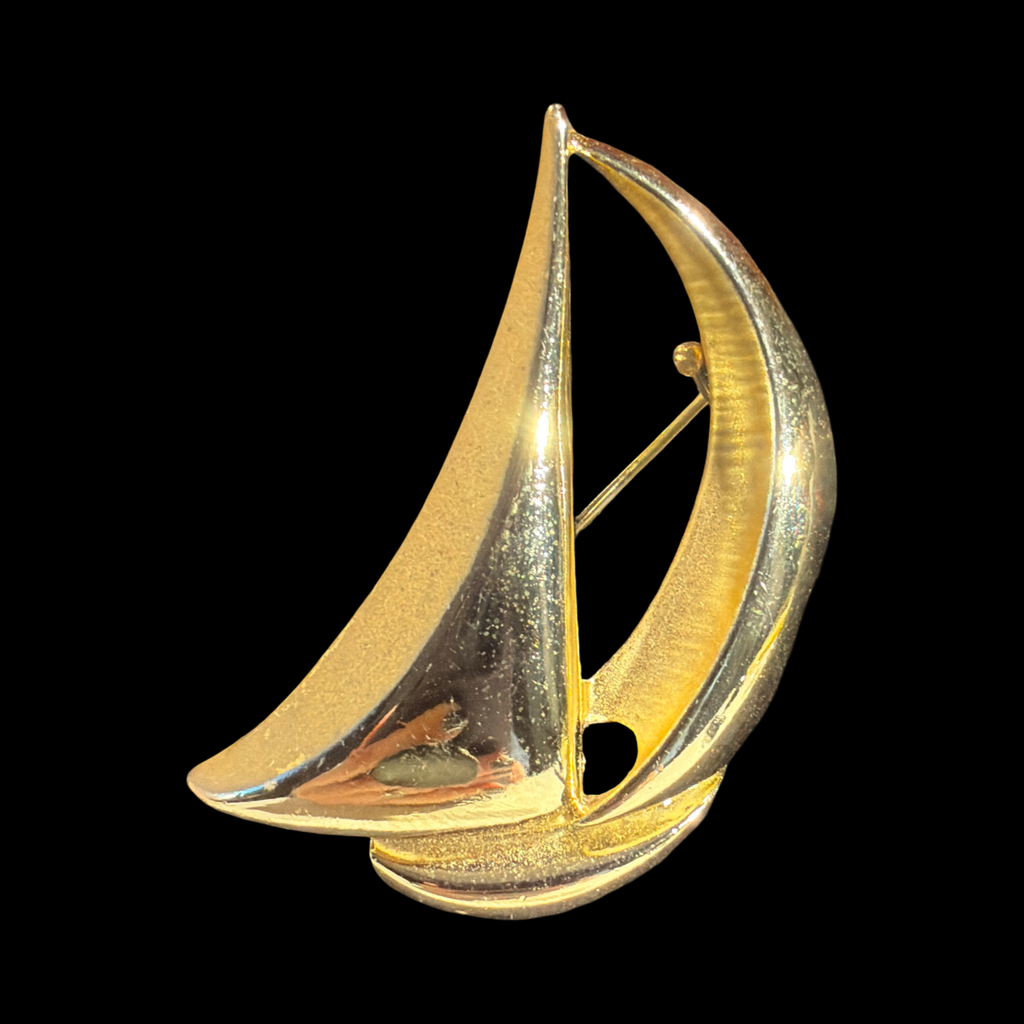 DANECRAFT SAILBOAT BROOCH