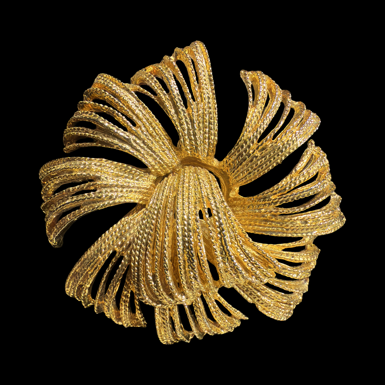 MONET ORDELIA BROOCH
