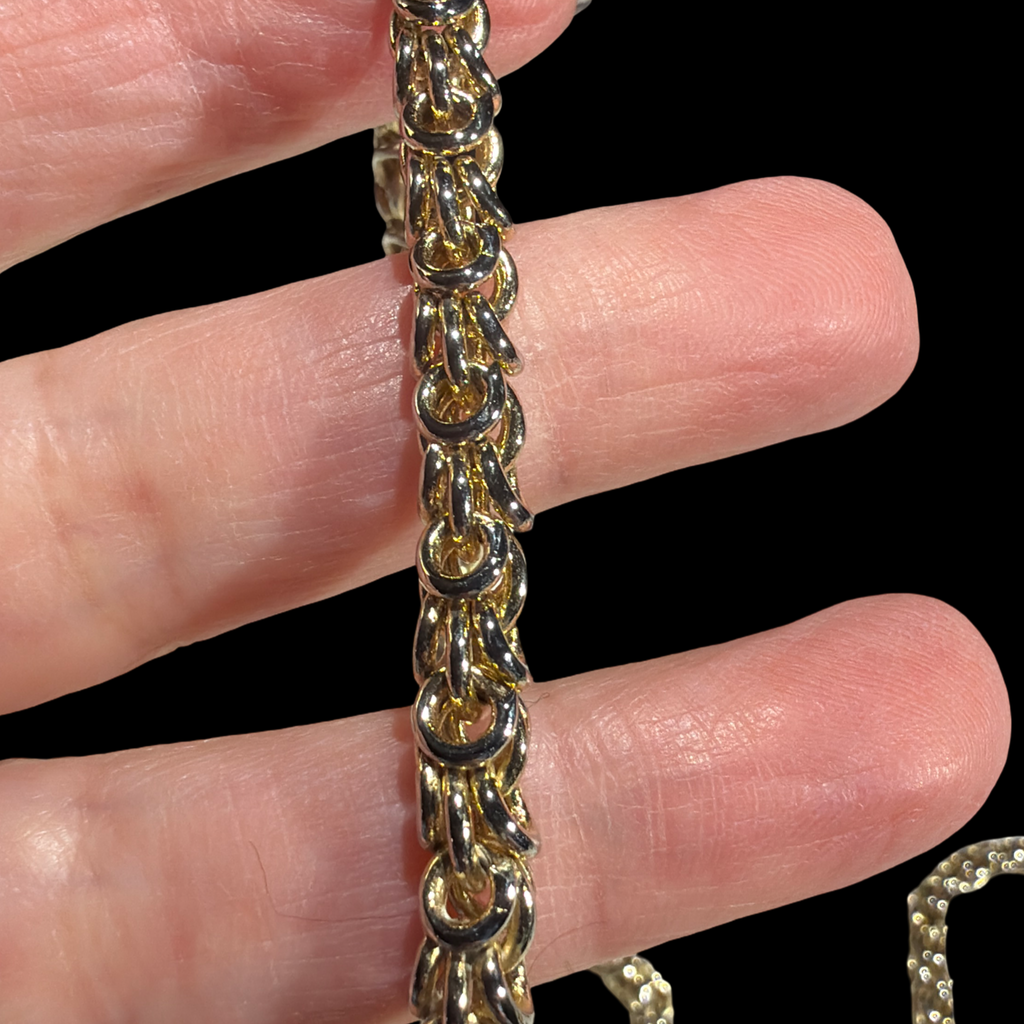 GOLD TONE WOVEN NECKLACE AND EARRINGS