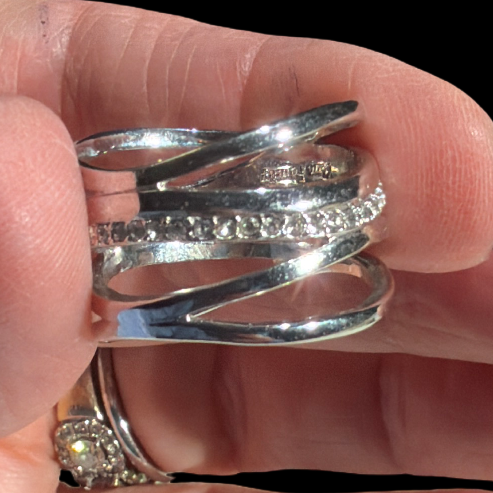 KIAM FAMILY MULTI-STRAND RING