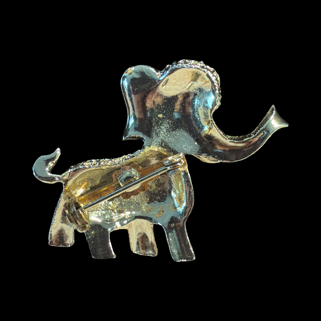 ADORABLE ELEPHANT BROOCH