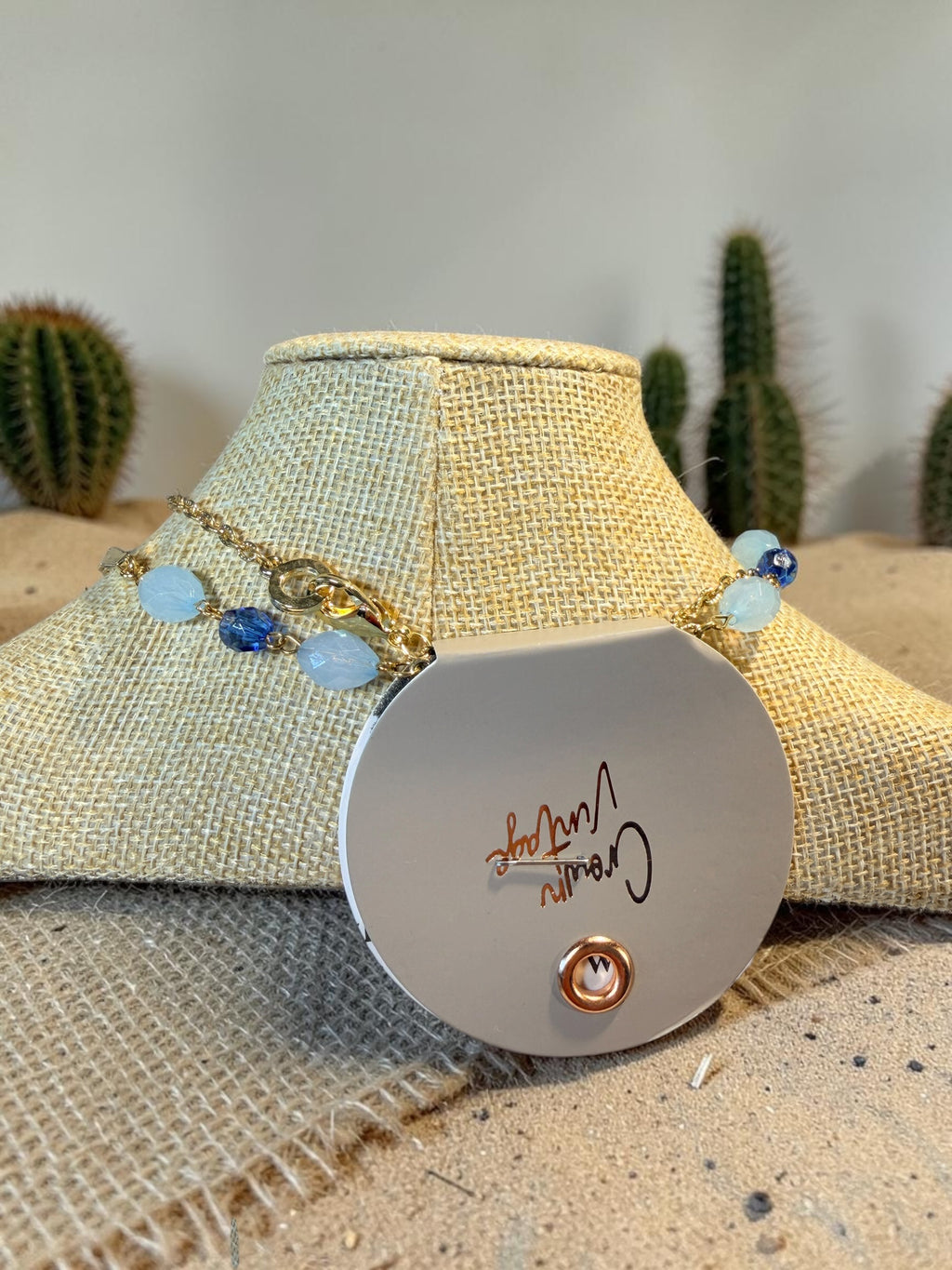 CROWN VINTAGE BLUE BEAD NECKLACE