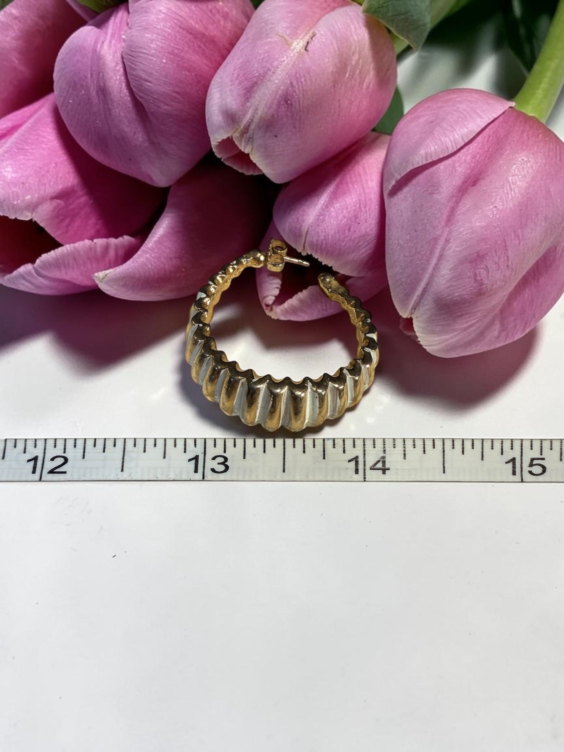VINTAGE GOLD AND WHITE EARRINGS