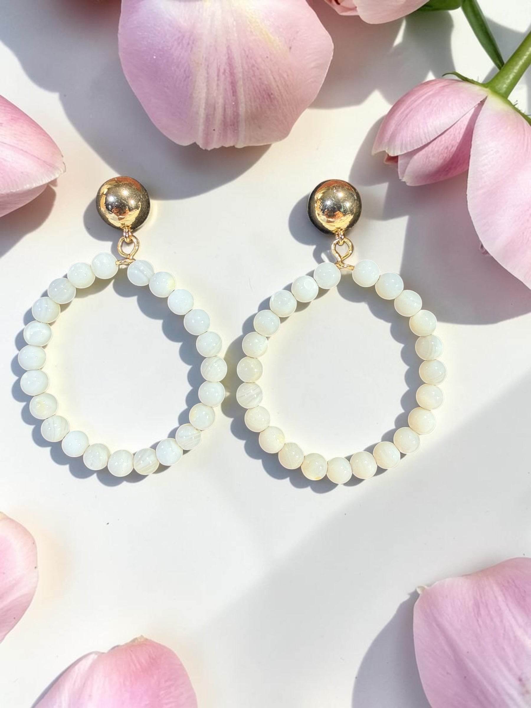 WHITE GLASS BEAD EARRINGS