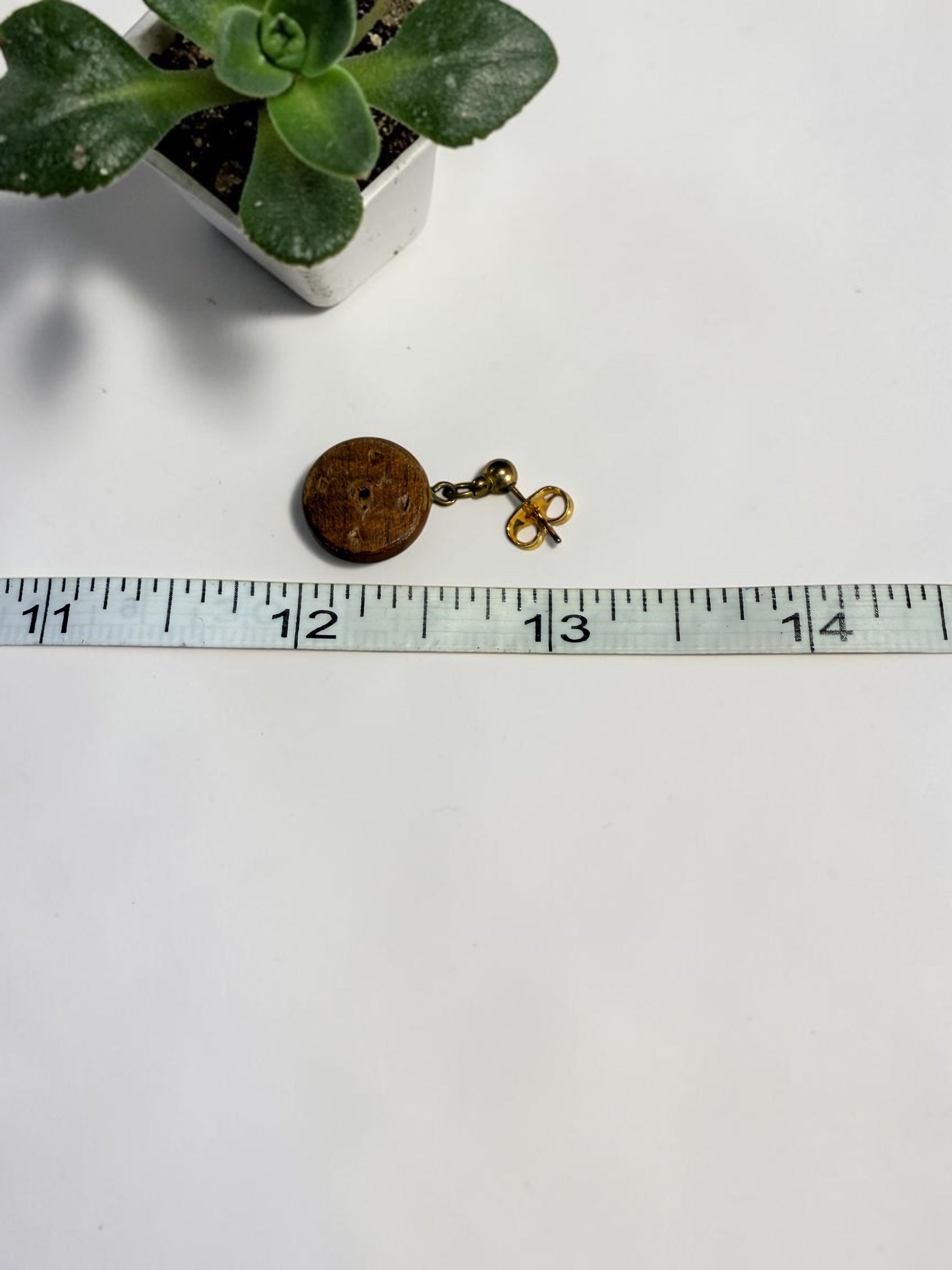 VINTAGE WOOD AND ROSE EARRINGS