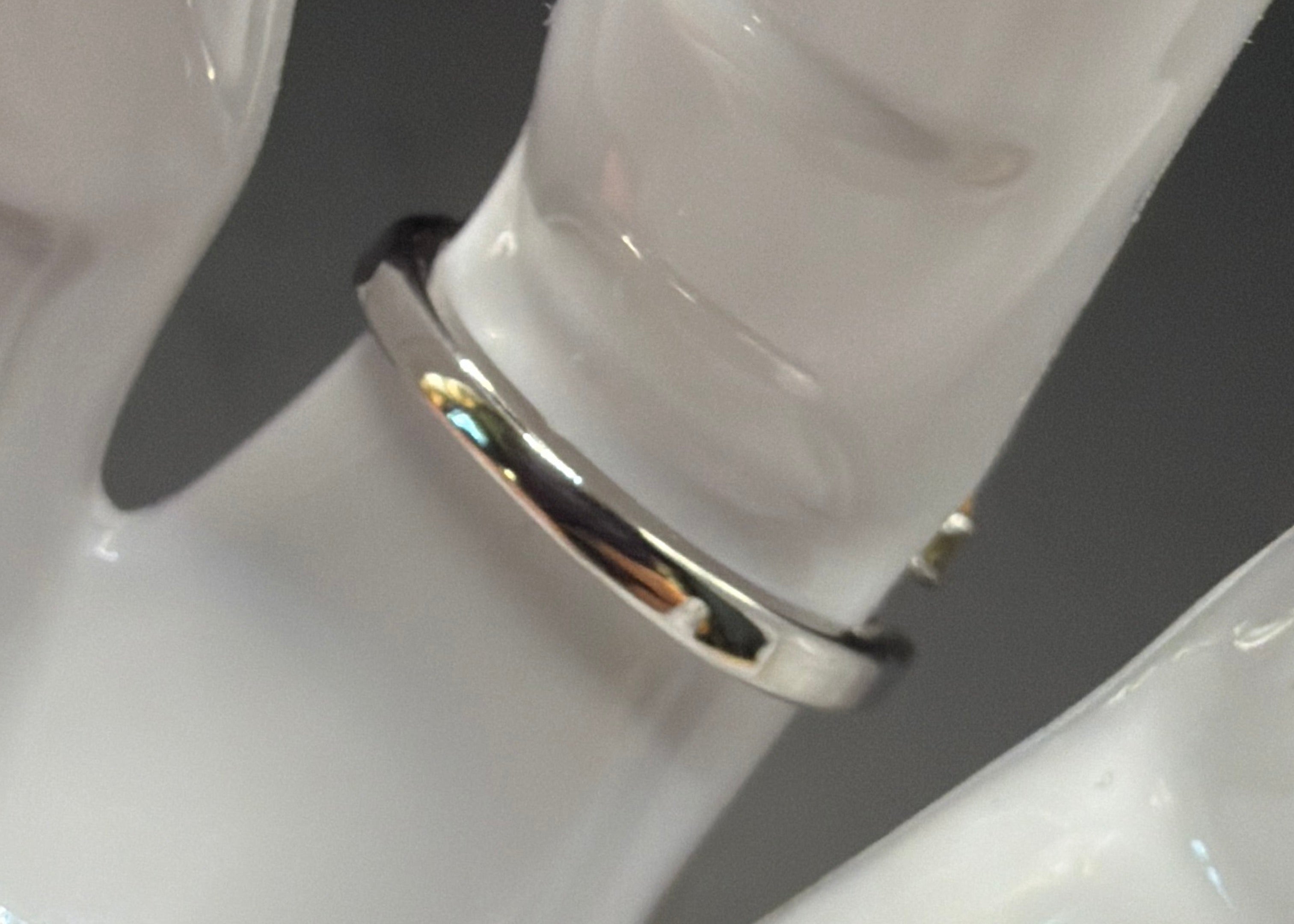 VINTAGE BLUE AND CLEAR RING