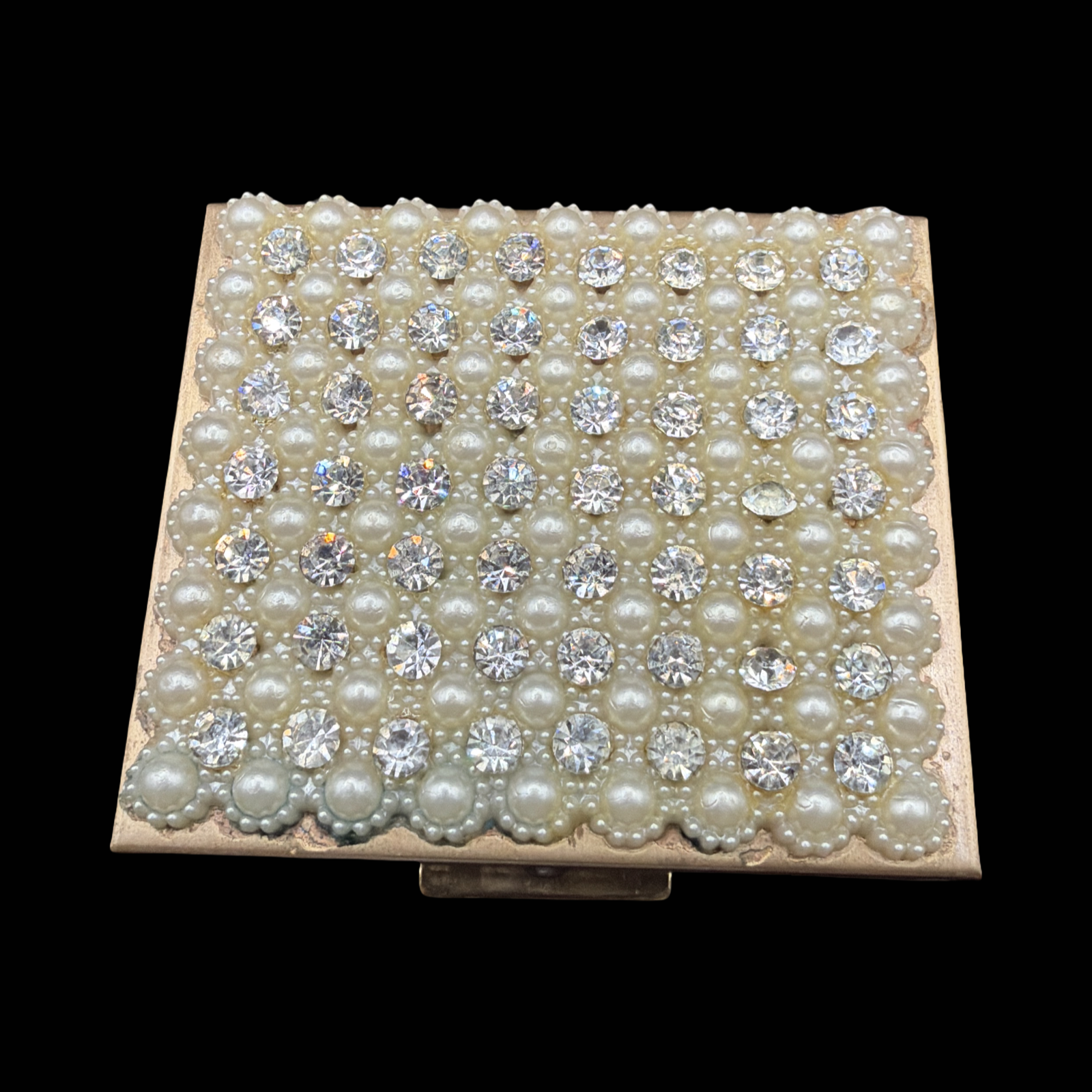 VINTAGE RHINESTONE AND FAUX PEARL COMPACT