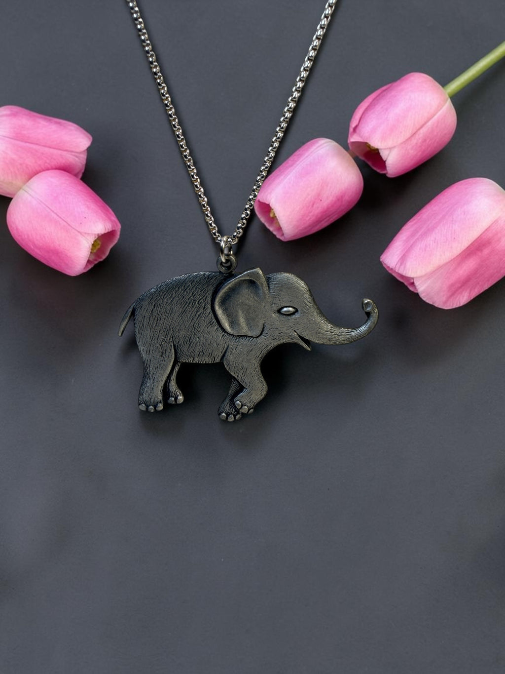 SMILING ELEPHANT NECKLACE