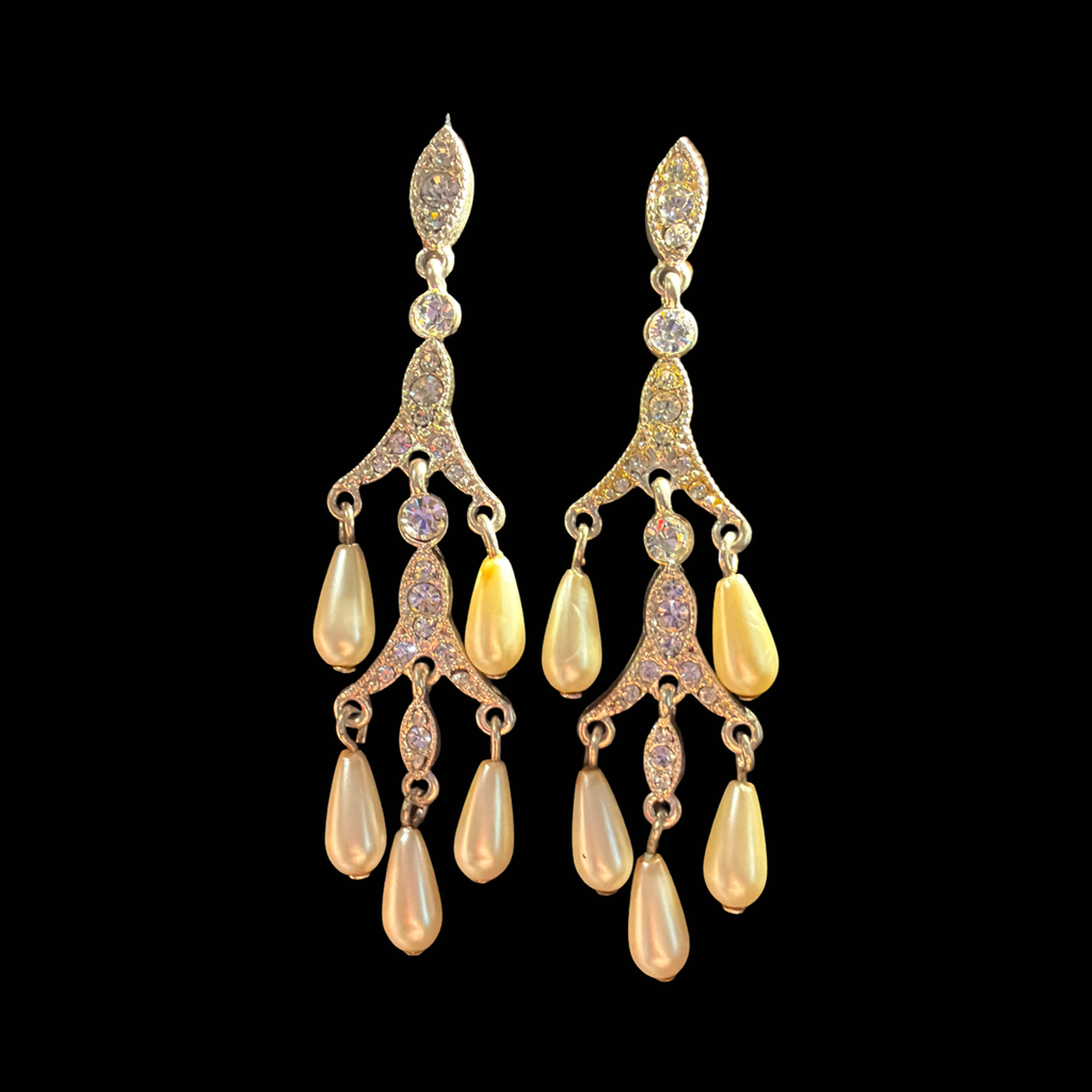 AVON DANGLE FAUX PEARL EARRINGS