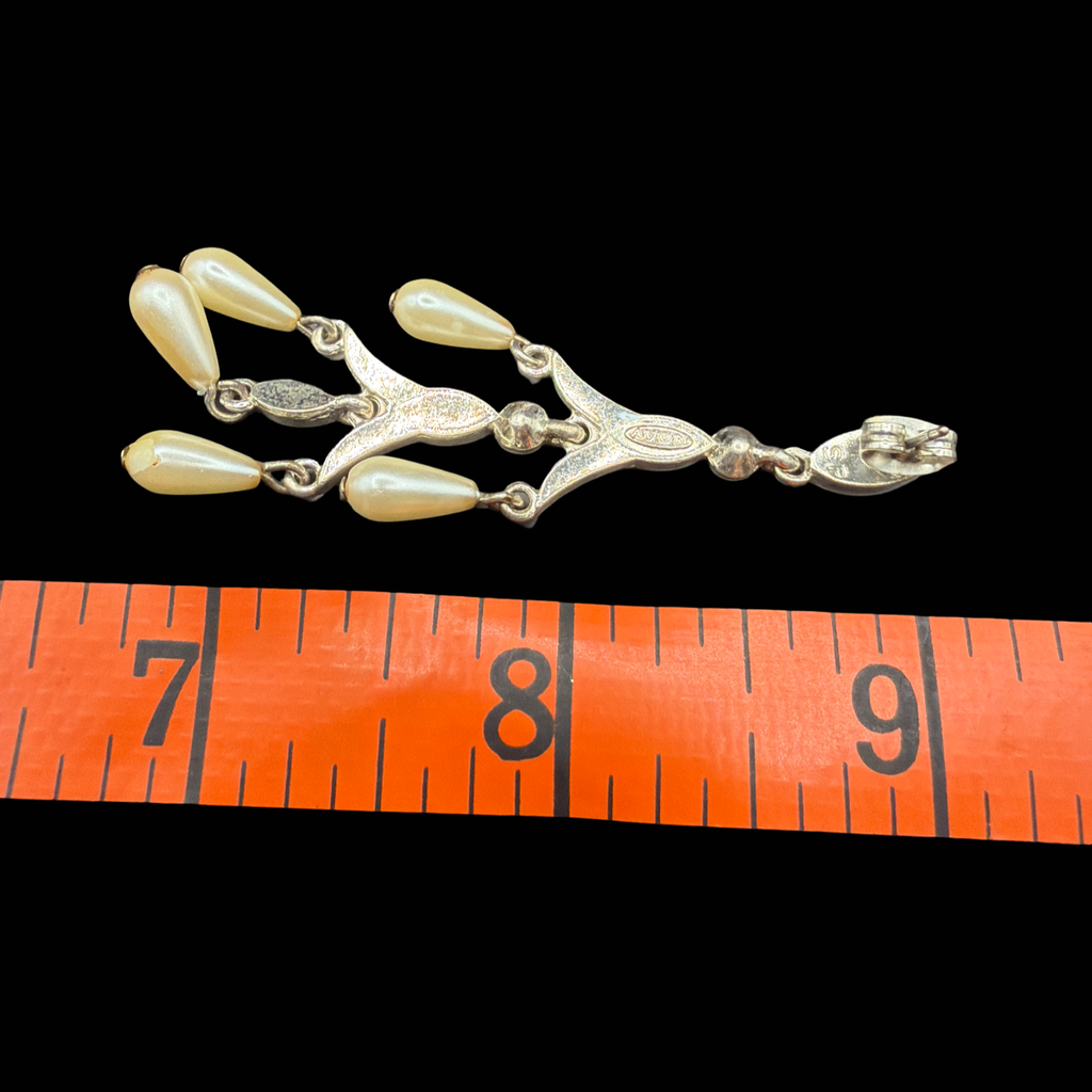 AVON DANGLE FAUX PEARL EARRINGS