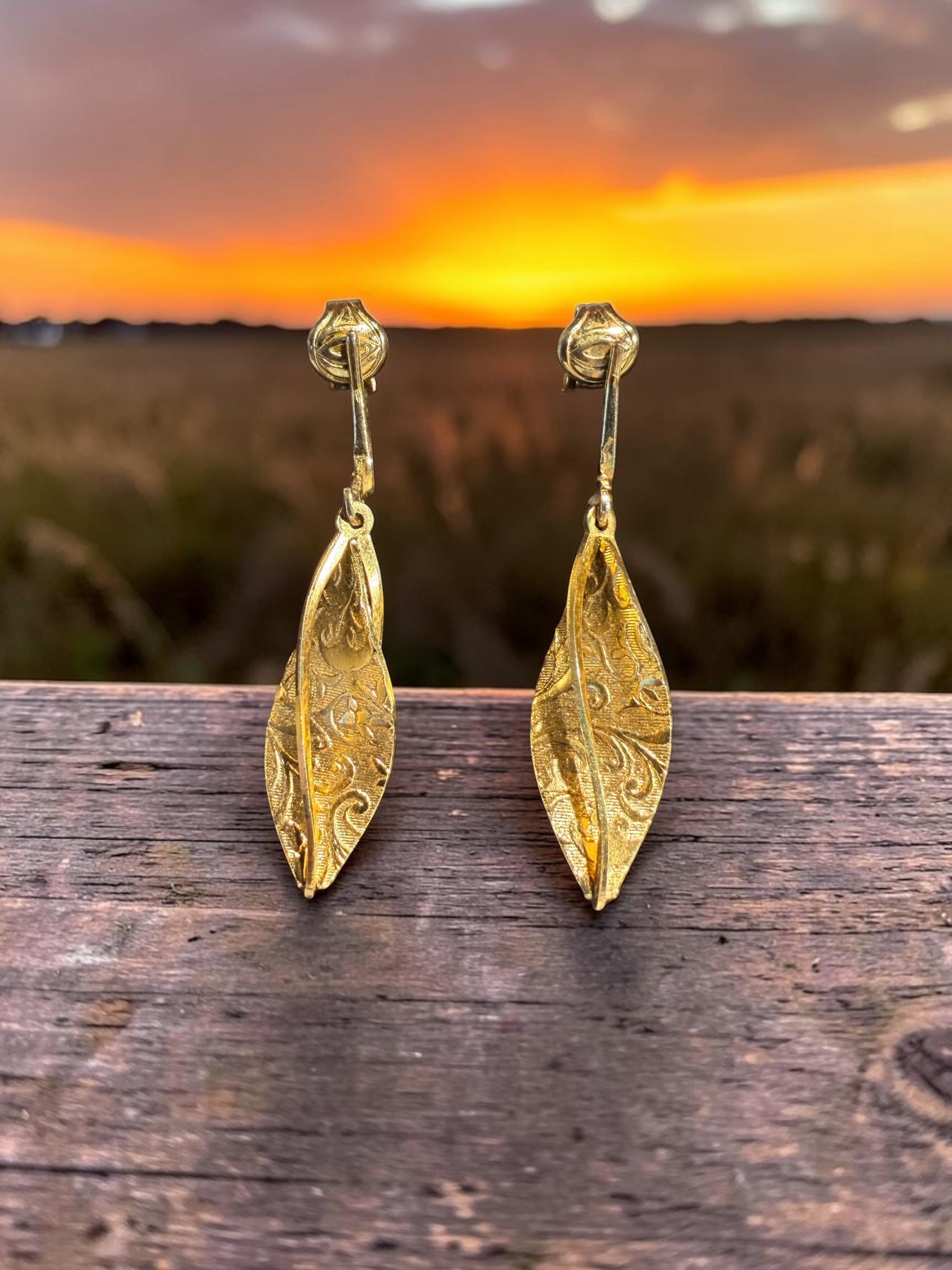 GOLD LEAF EARRINGS