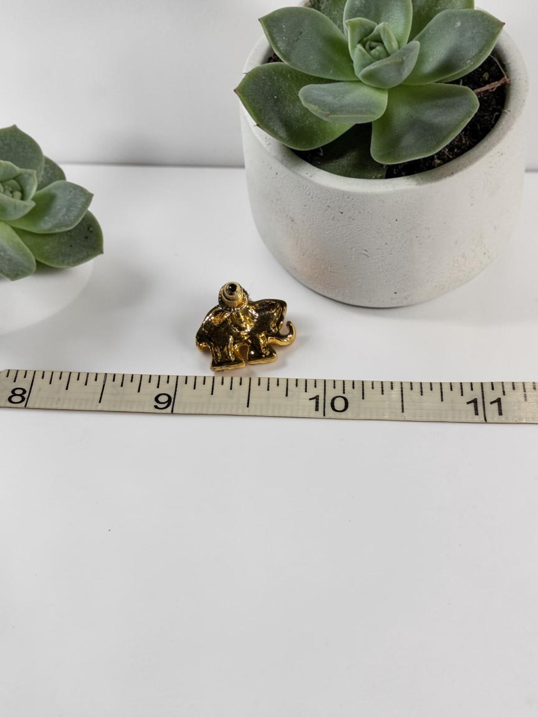 SMALL GOLD ELEPHANT EARRINGS