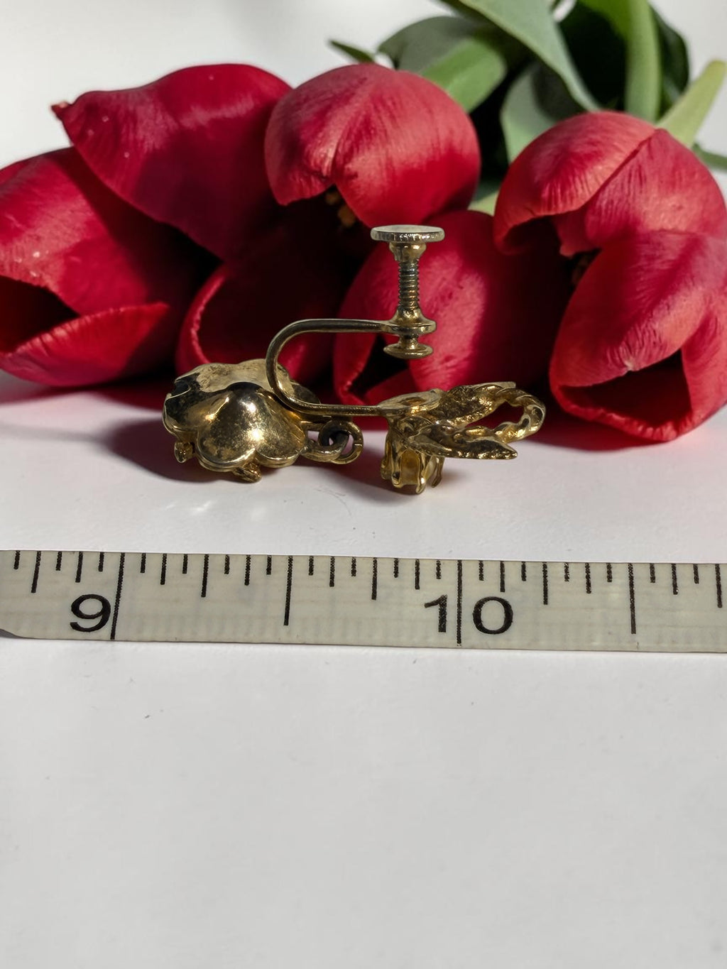 GOLD  PEARL DANGLE FLORAL EARRINGS