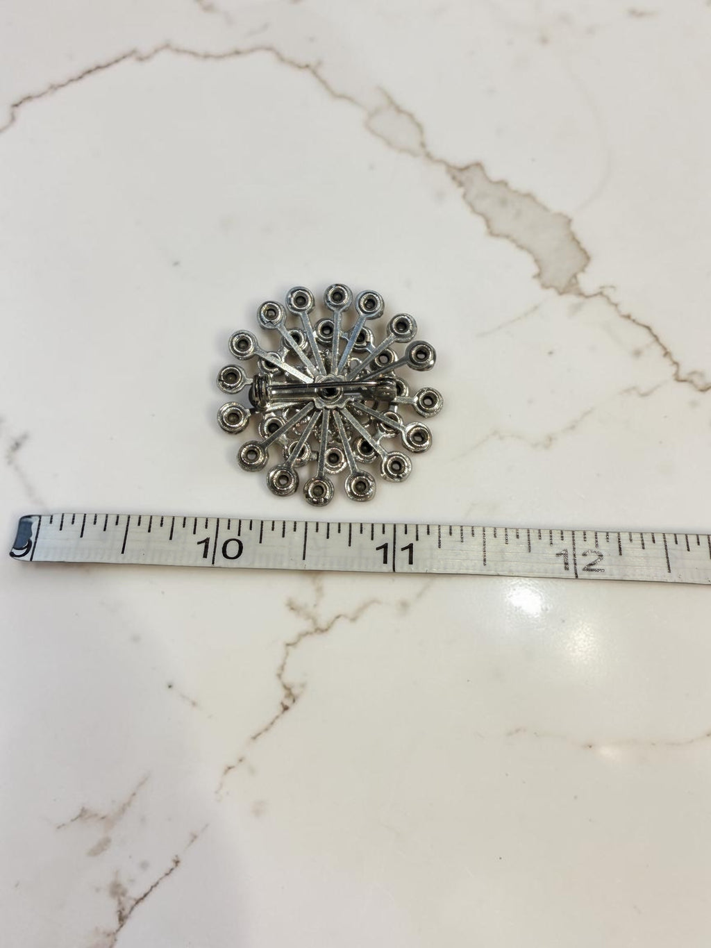 VINTAGE RHINESTONE BROOCH WITH POSSIBLE FRATERNAL SYMBOL