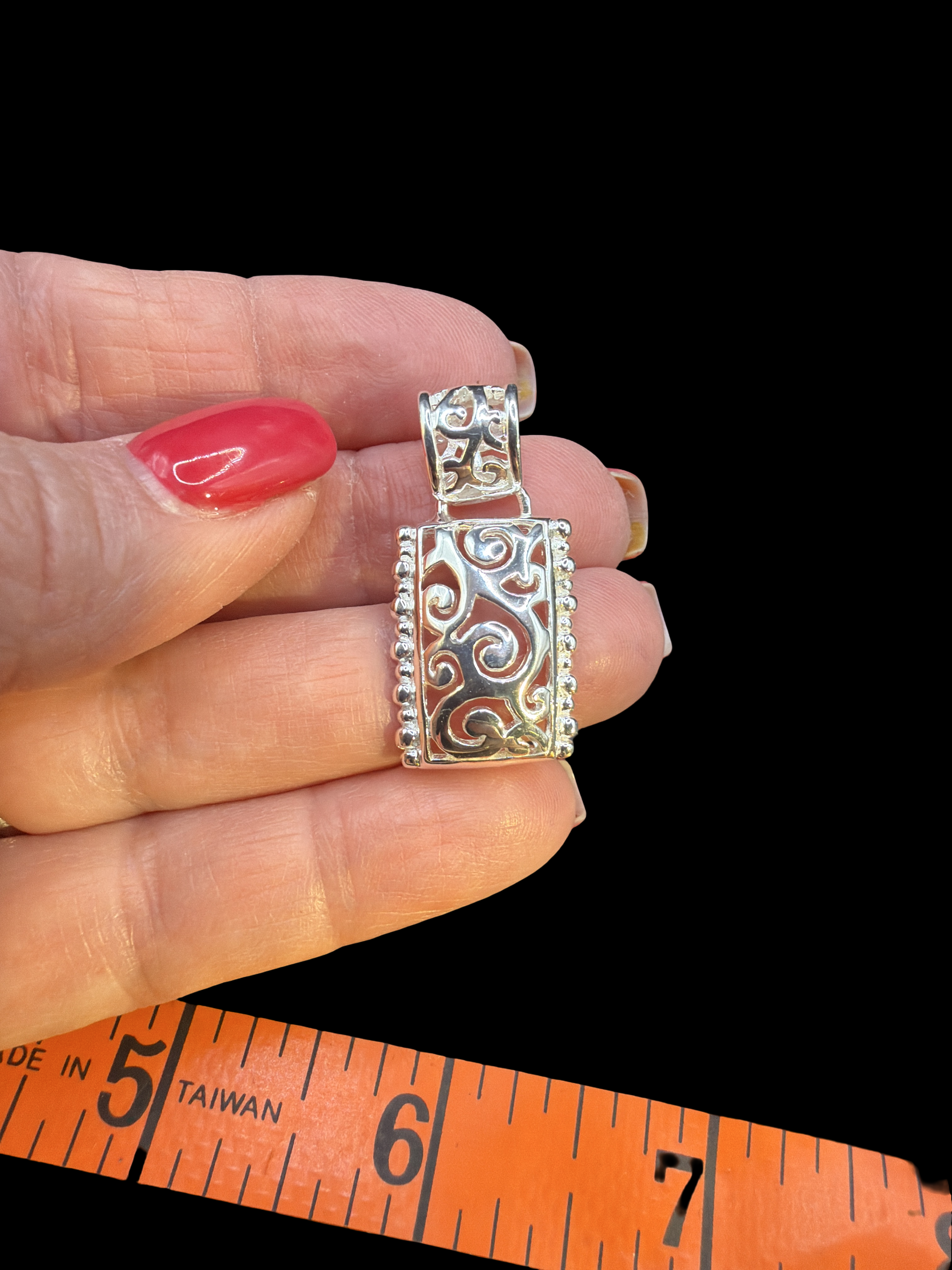 925 SCROLL  PENDANT