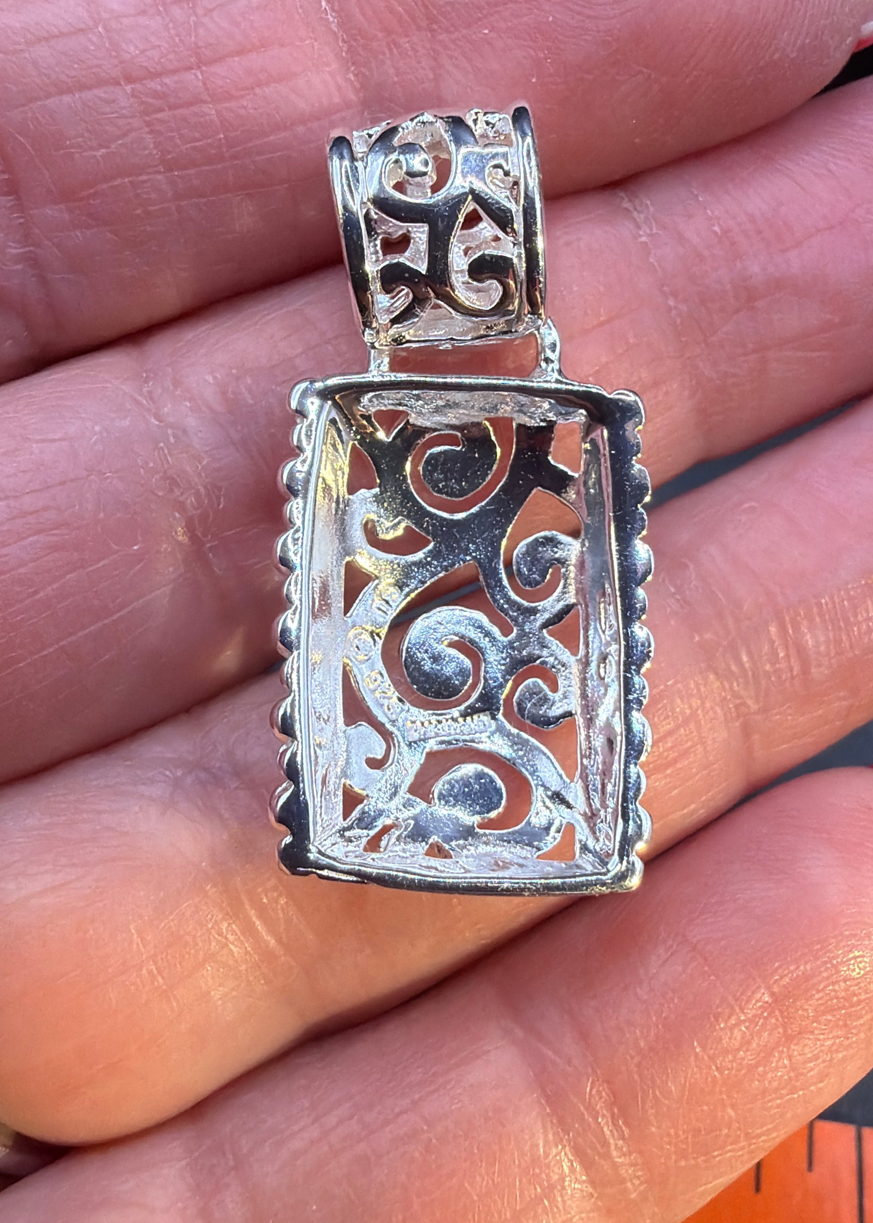 925 SCROLL  PENDANT