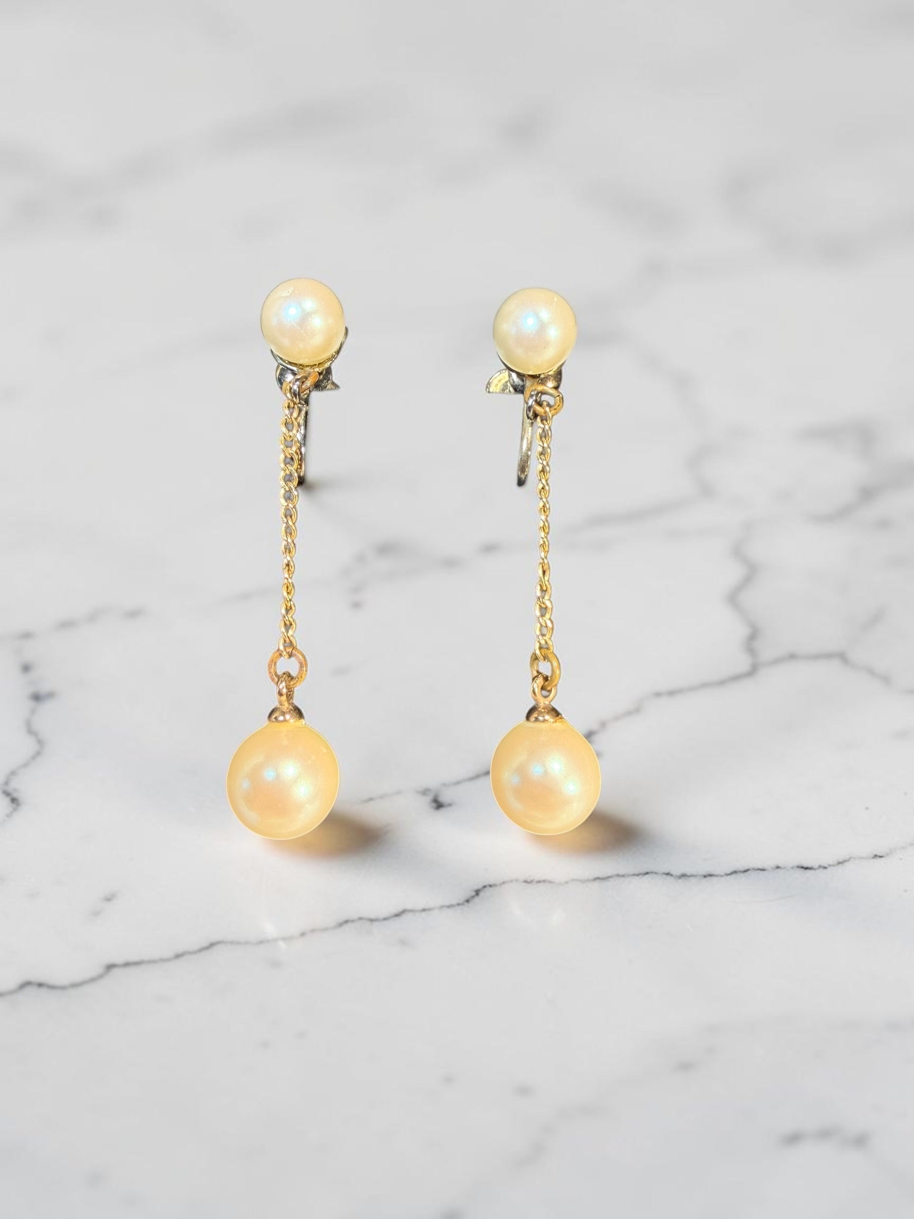 VINTAGE PEARLS DANGLE EARRINGS