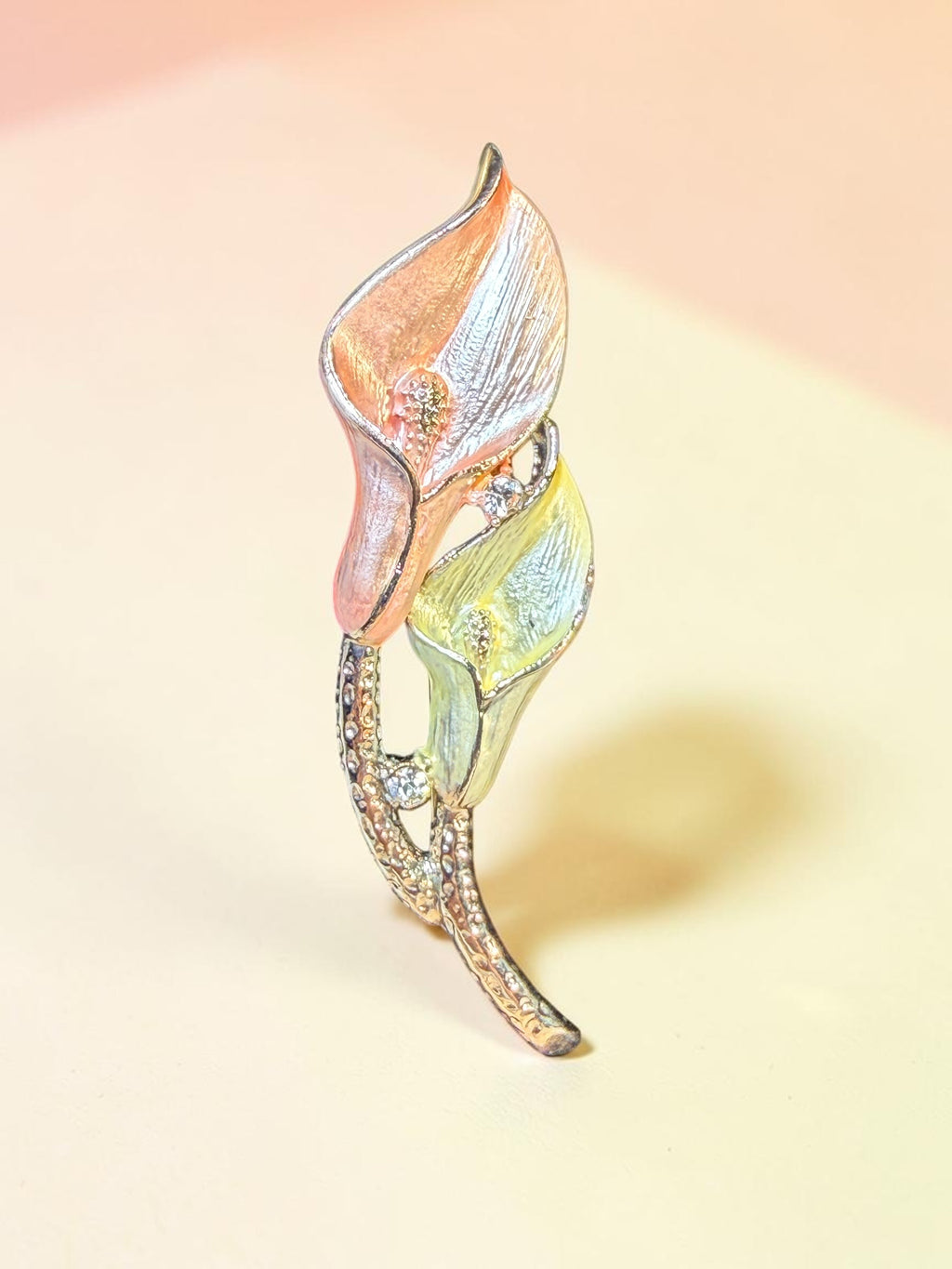 PREMIER DESIGNS CALLA LILY BROOCH