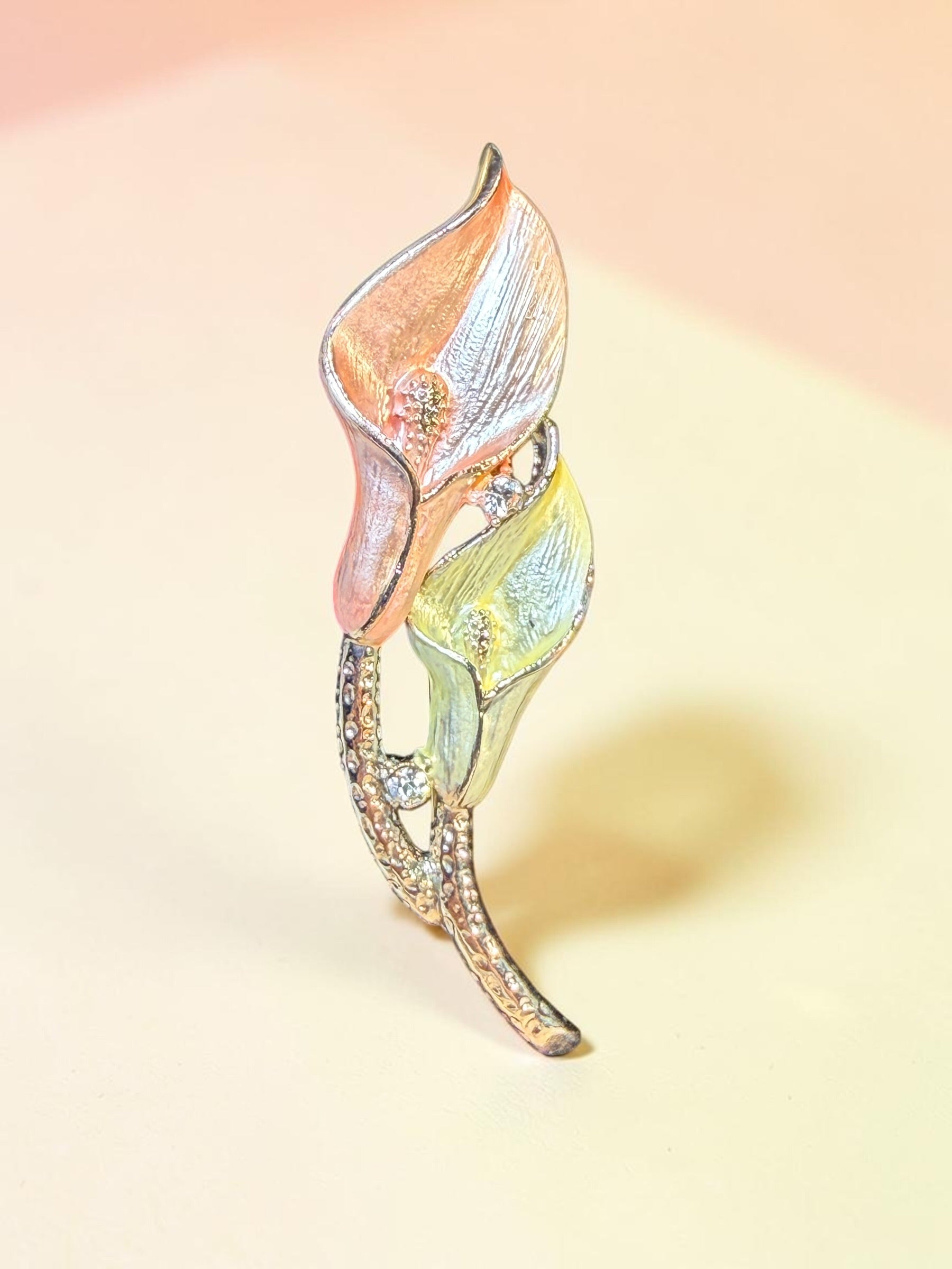 PREMIER DESIGNS CALLA LILY BROOCH
