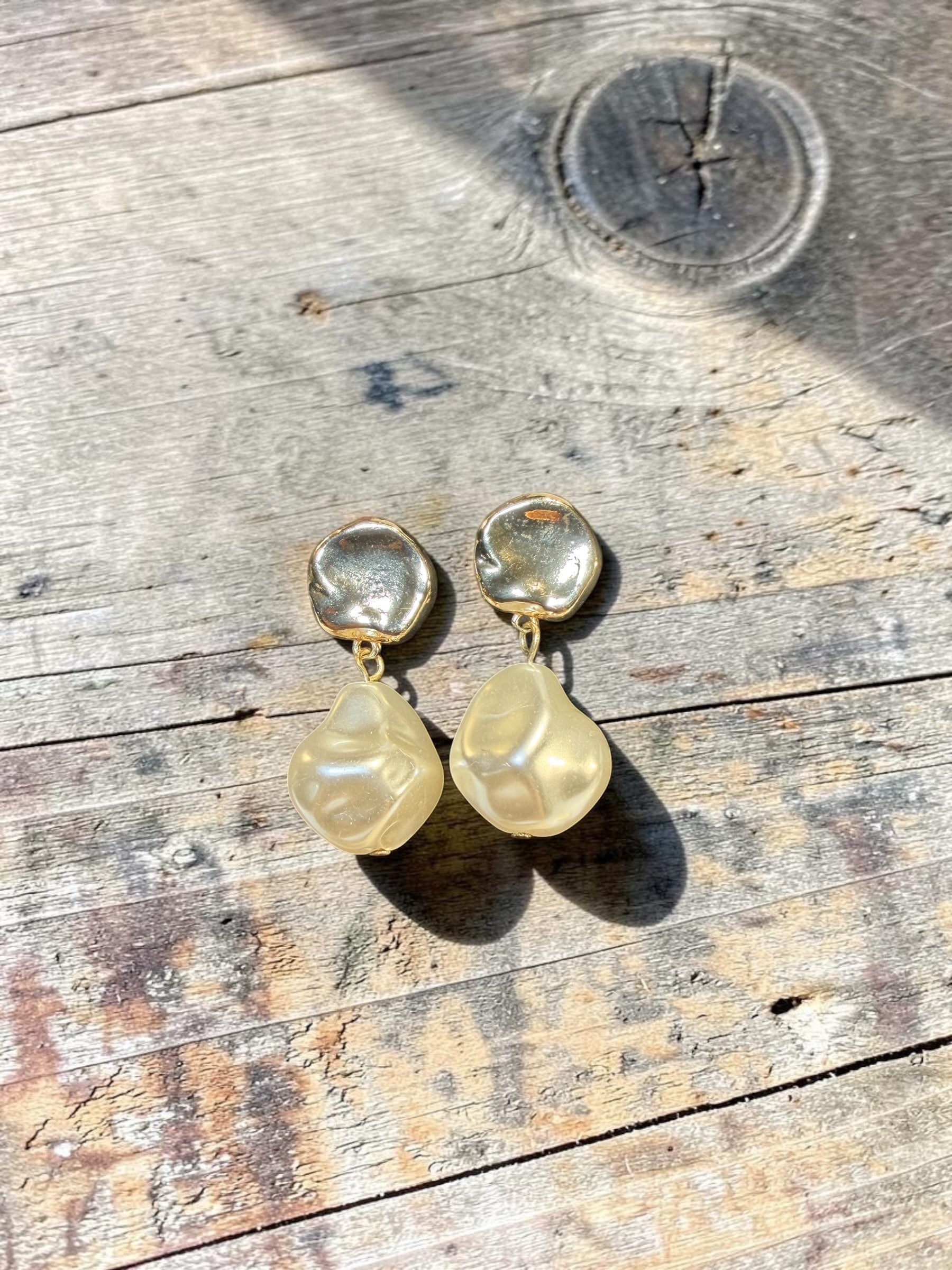 PEARL EARRINGS