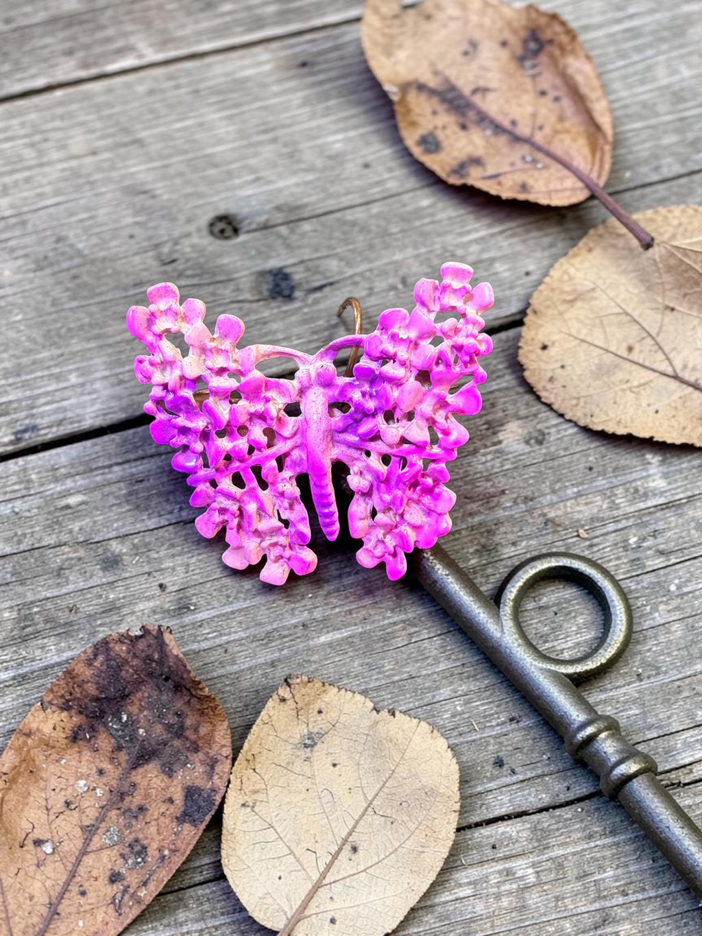 VINTAGE PINK BUTTERFLY BROOCH