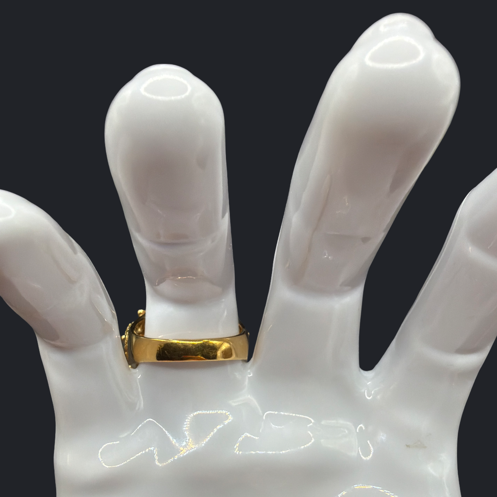 AVON FLORAL DAISY RING