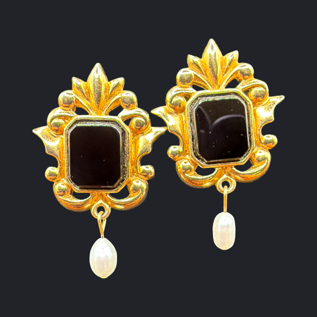 AVON 1995 ONYX EARRINGS