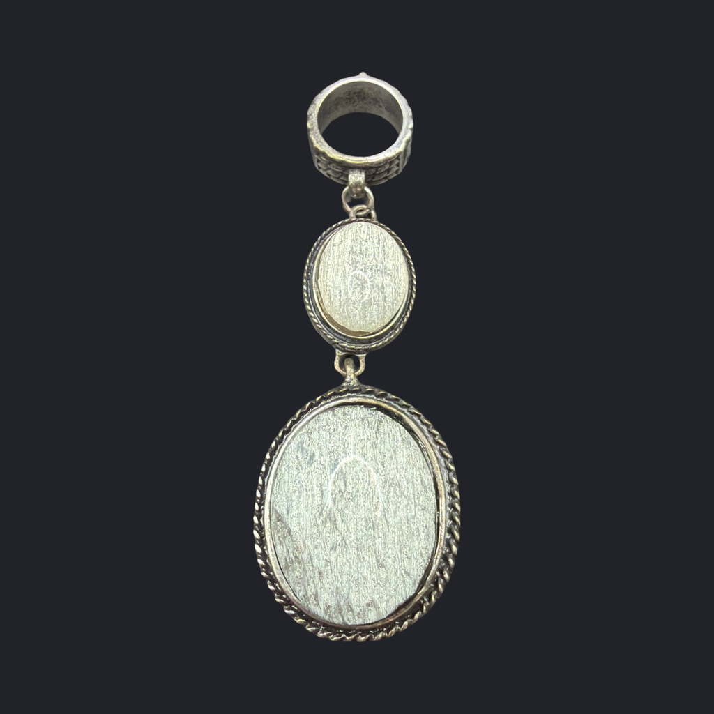 LARGE 3D STONE PENDANT