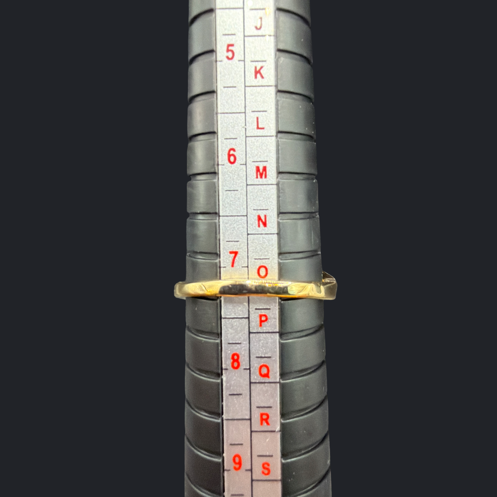 OVAL CUT GLASS STONE RING