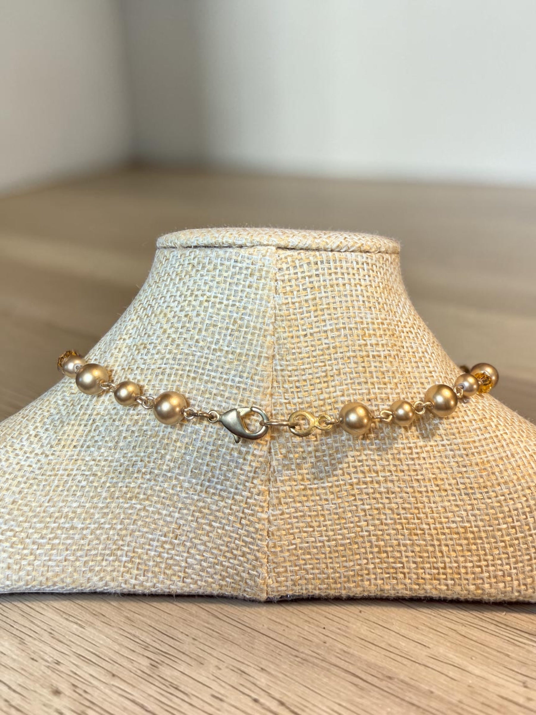 GOLD GLASS BEAD NECKLACE