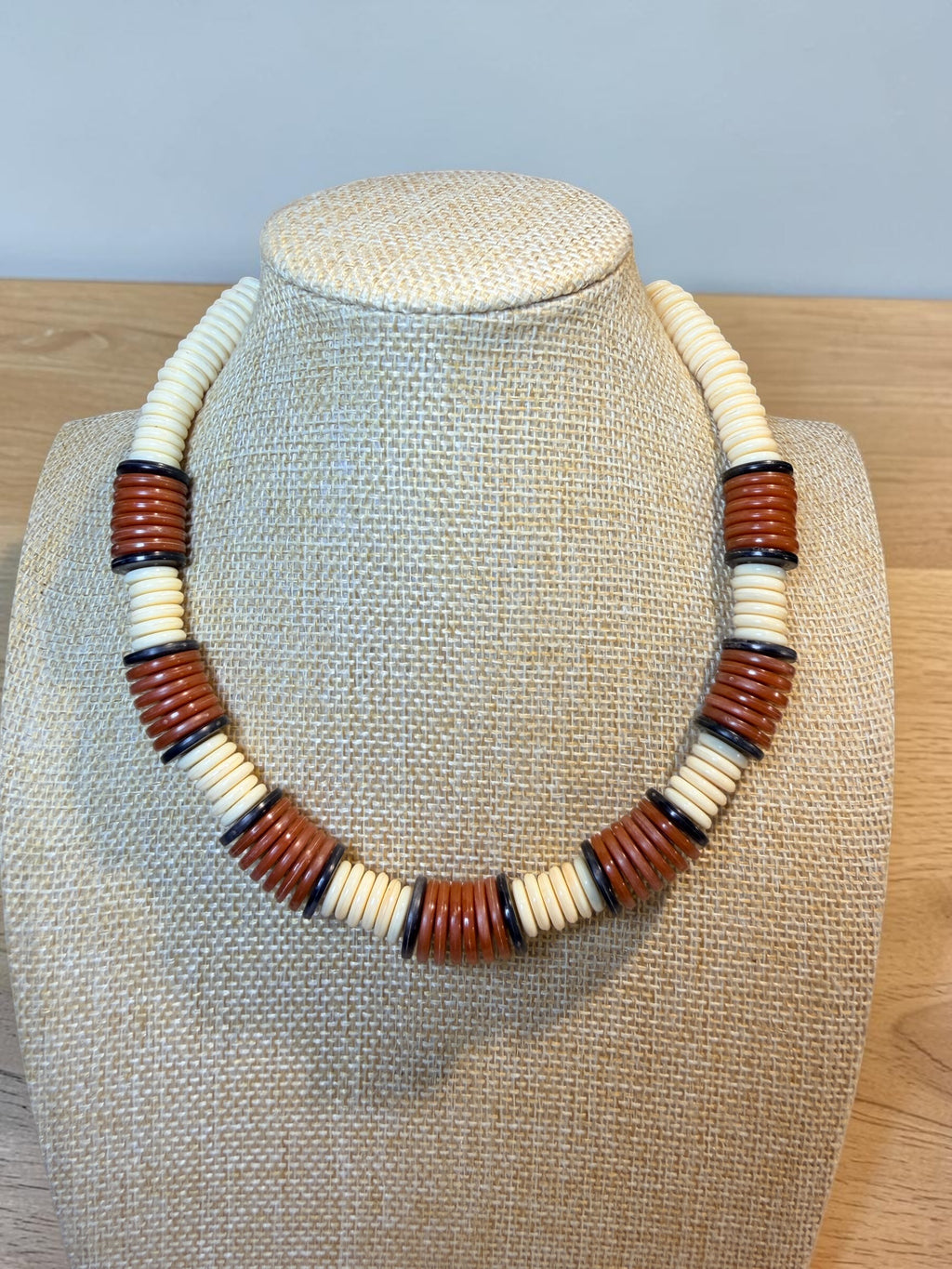 VINTAGE NECKLACE