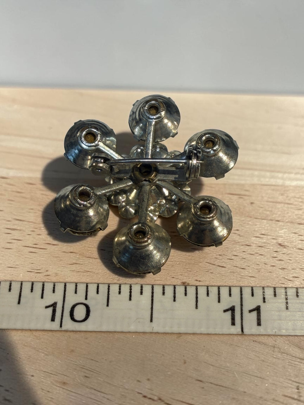 VINTAGE RHINESTONE BROOCH