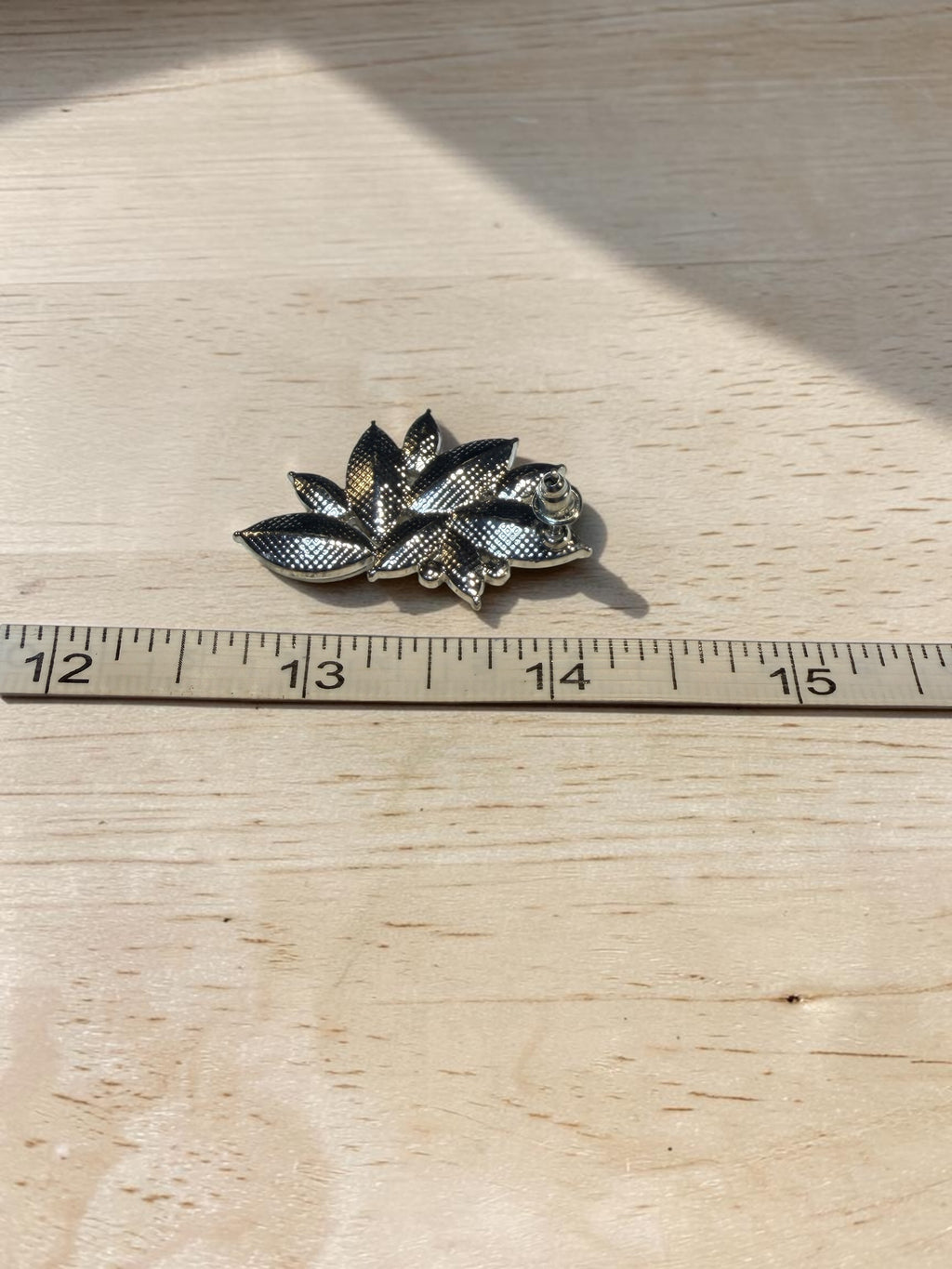 GLASS FLORAL EARRINGS