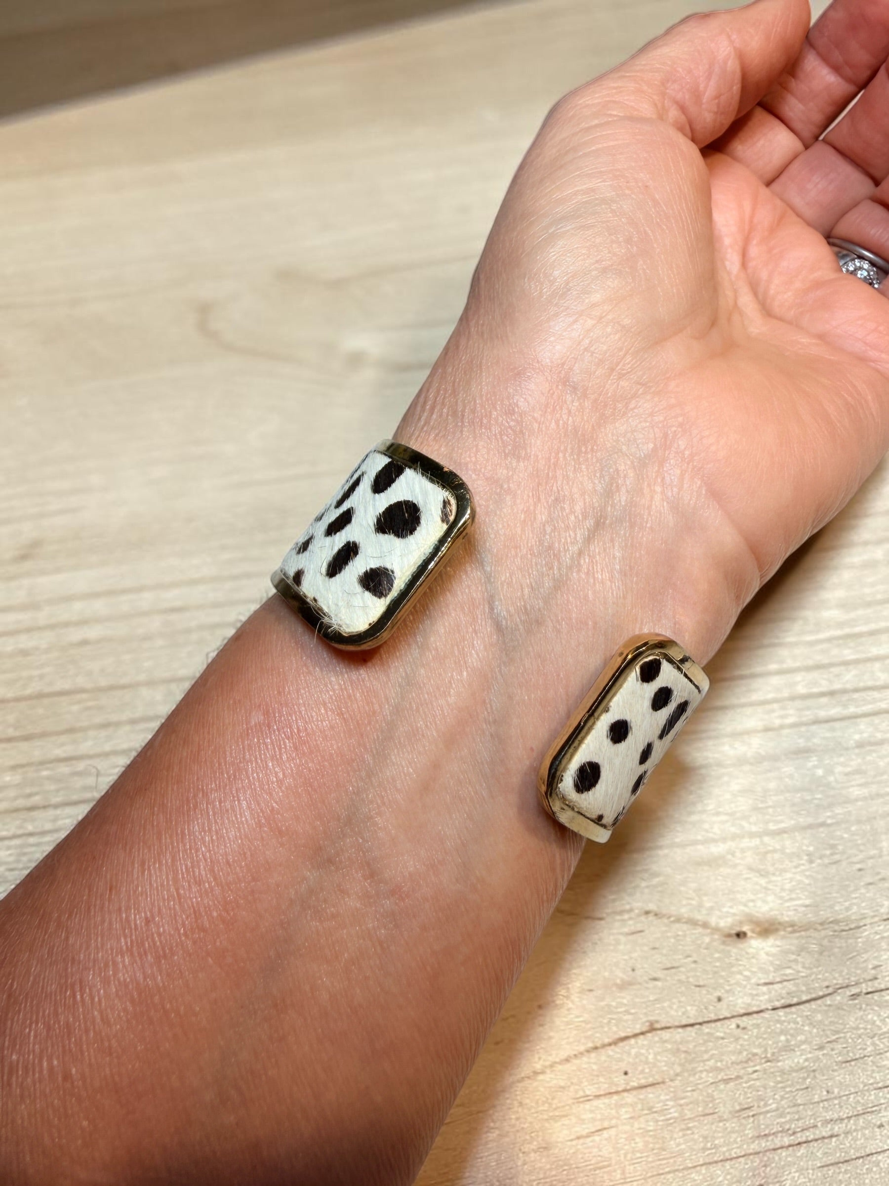 ANIMAL CUFF BRACELET