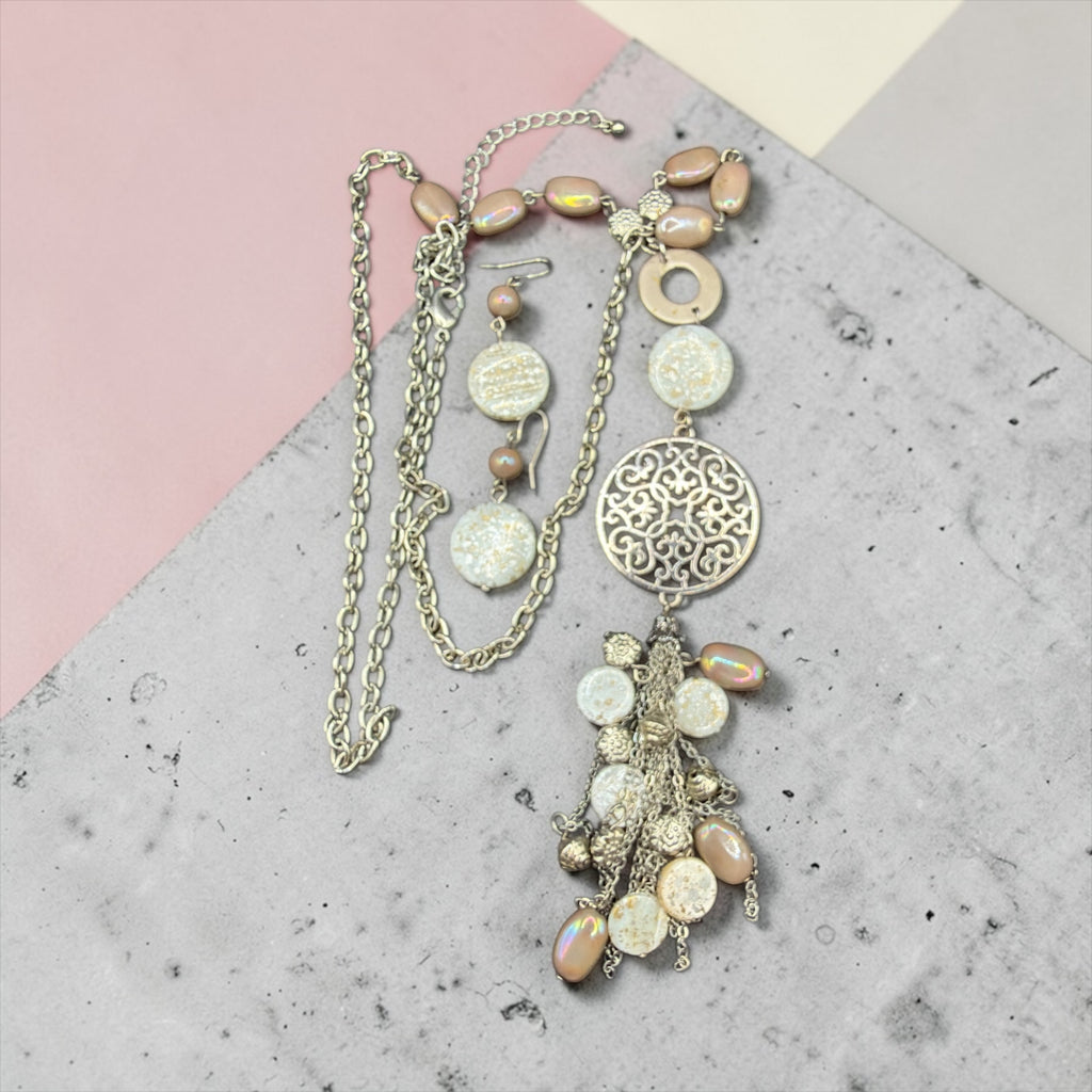 NECKLACE AND EARRINGS SET