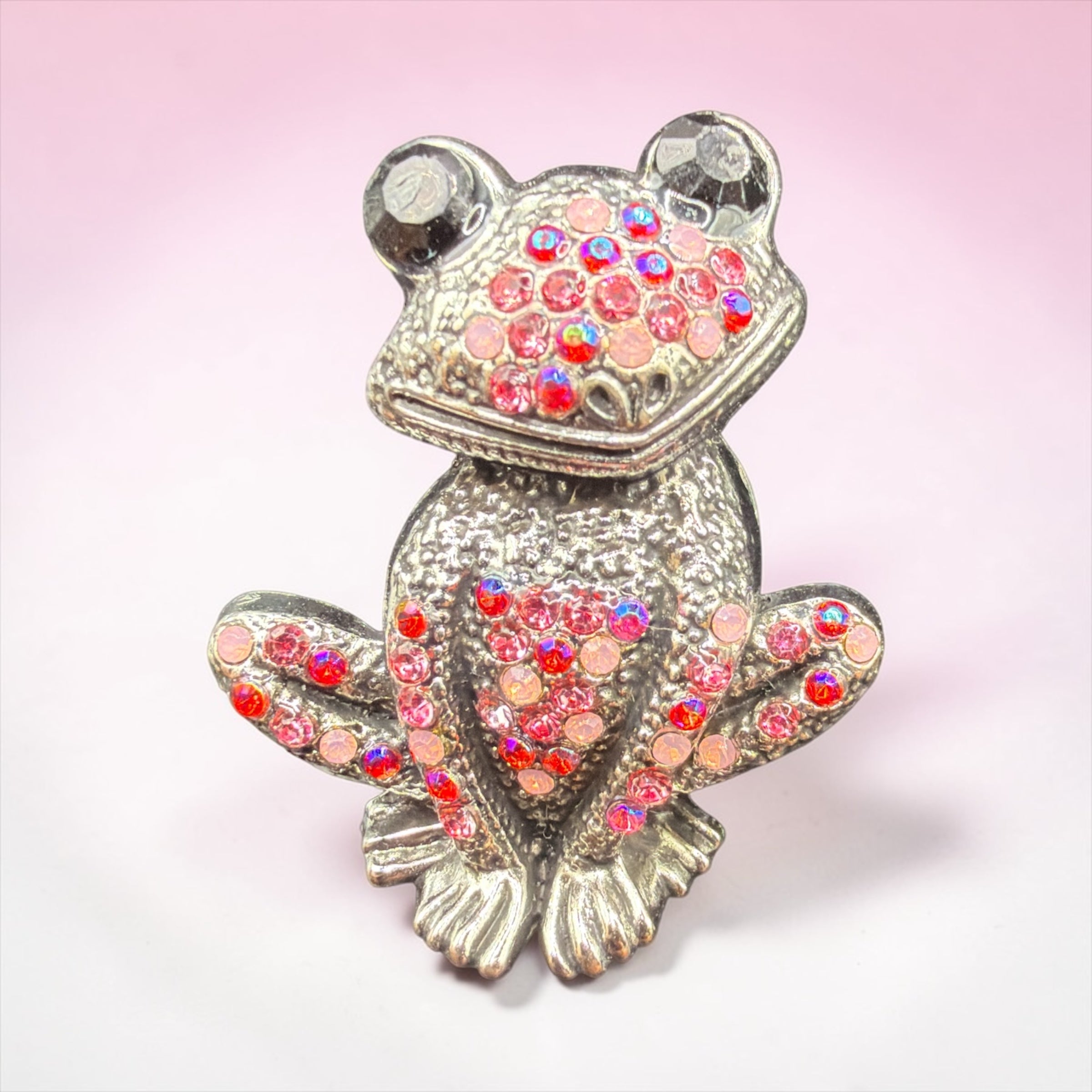 HAPPY FROG.  BROOCH
