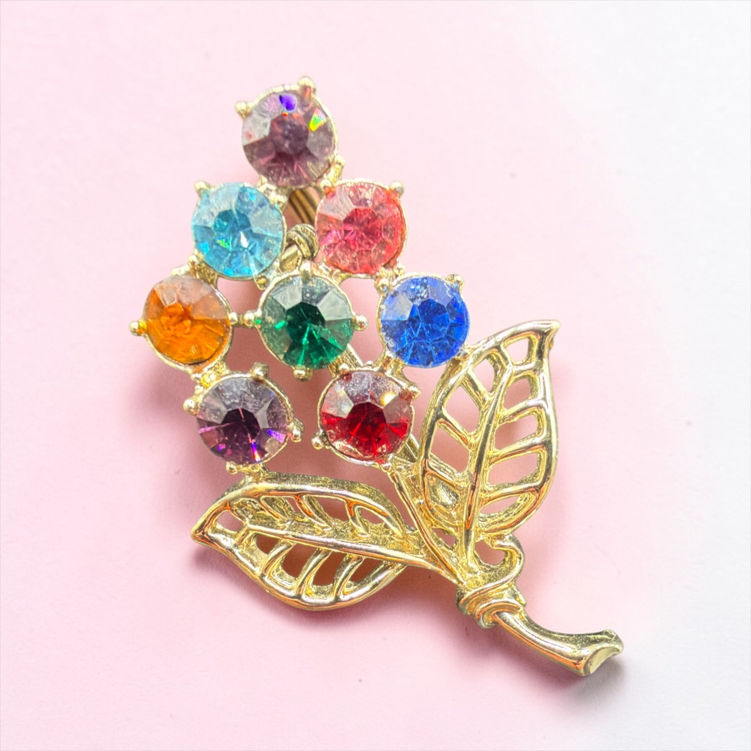 LEAF DESIGN BROOCH